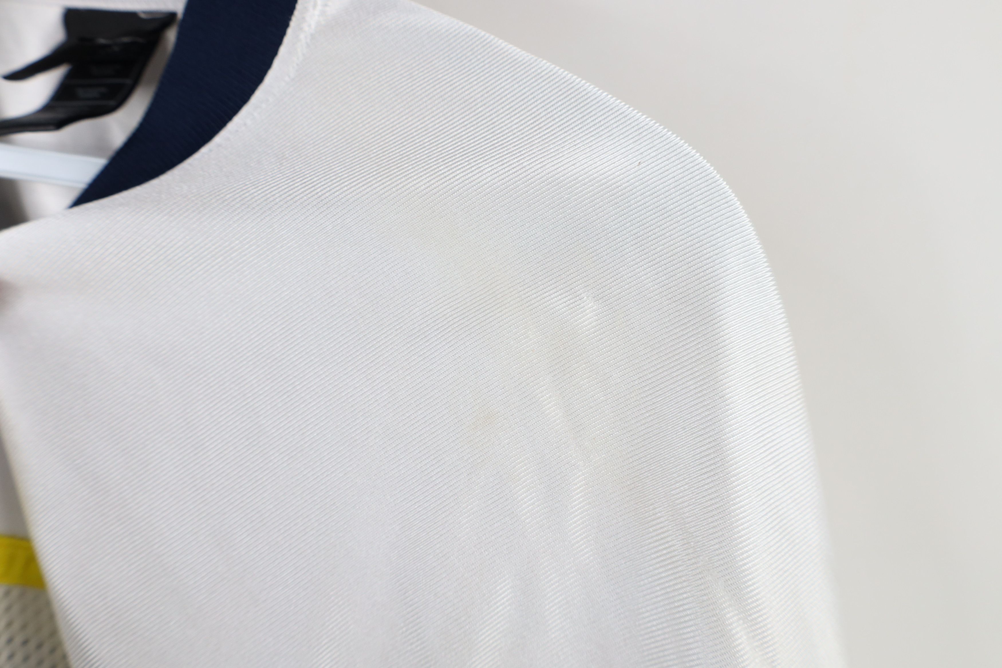 Adidas × Vintage Vintage Adidas University of Michigan Jersey White #5 Size US XXL / EU 58 / 5 - 6 Thumbnail