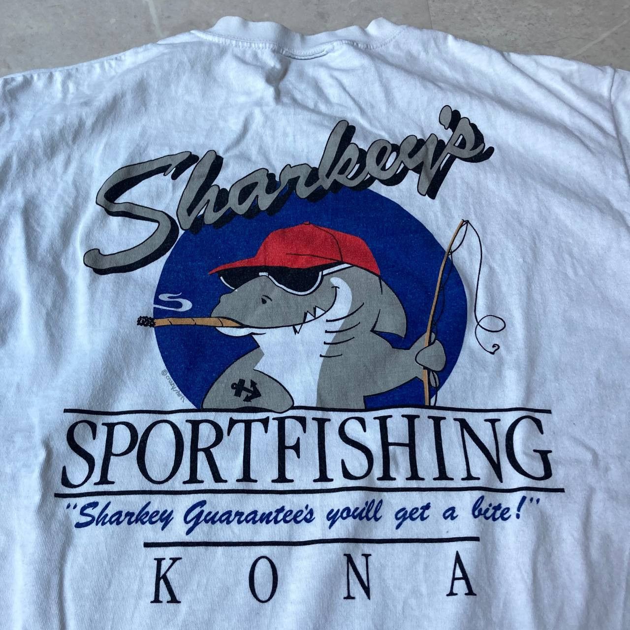 Vintage Vintage Shark Hawaii Fishing Sport Funky Tee Size US L / EU 52-54 / 3 - 7 Thumbnail