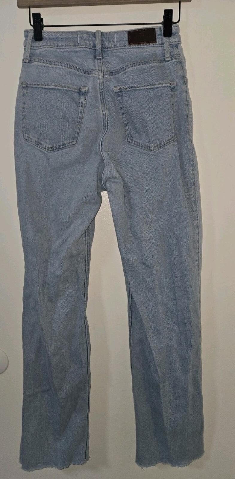 Hollister Hollister High Rise Two Tone Blue Cropped Roller Jeans 26x31 Size 26" / US 2 / IT 38 - 2 Thumbnail