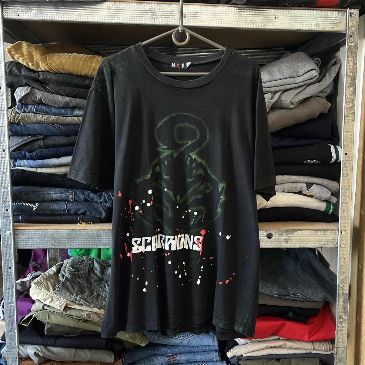 Band Tees Vintage Scorpions Big Graphic Logo 90’s Rock Band tee Size US XL / EU 56 / 4 - 1 Thumbnail