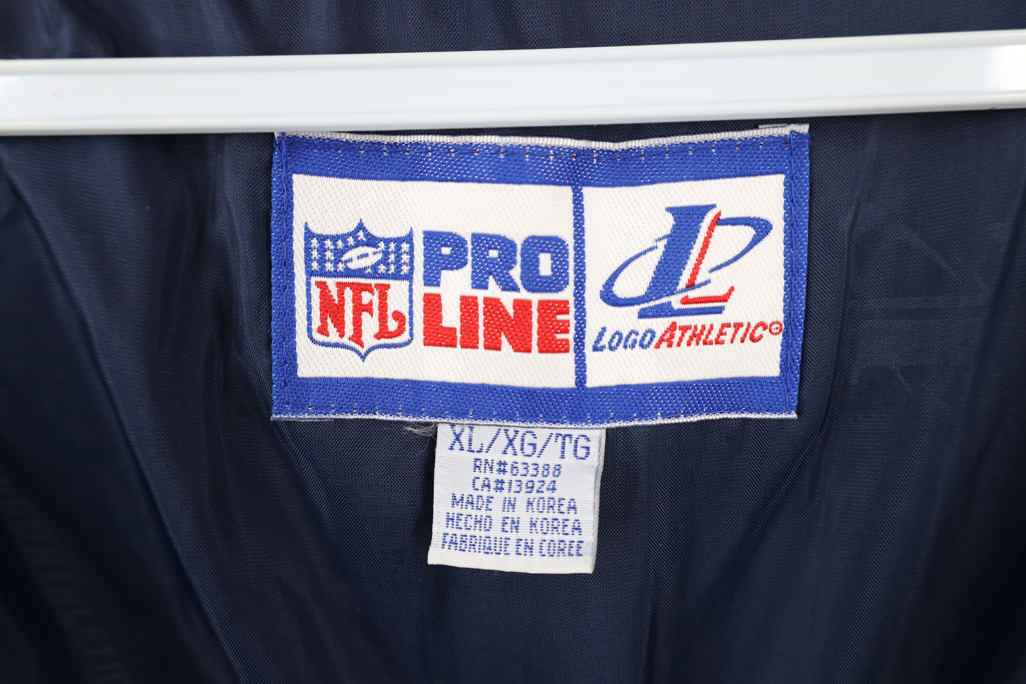 Vintage Vintage 90s NFL Pro Line Denver Broncos Football Jacket Size US L / EU 52-54 / 3 - 10 Thumbnail