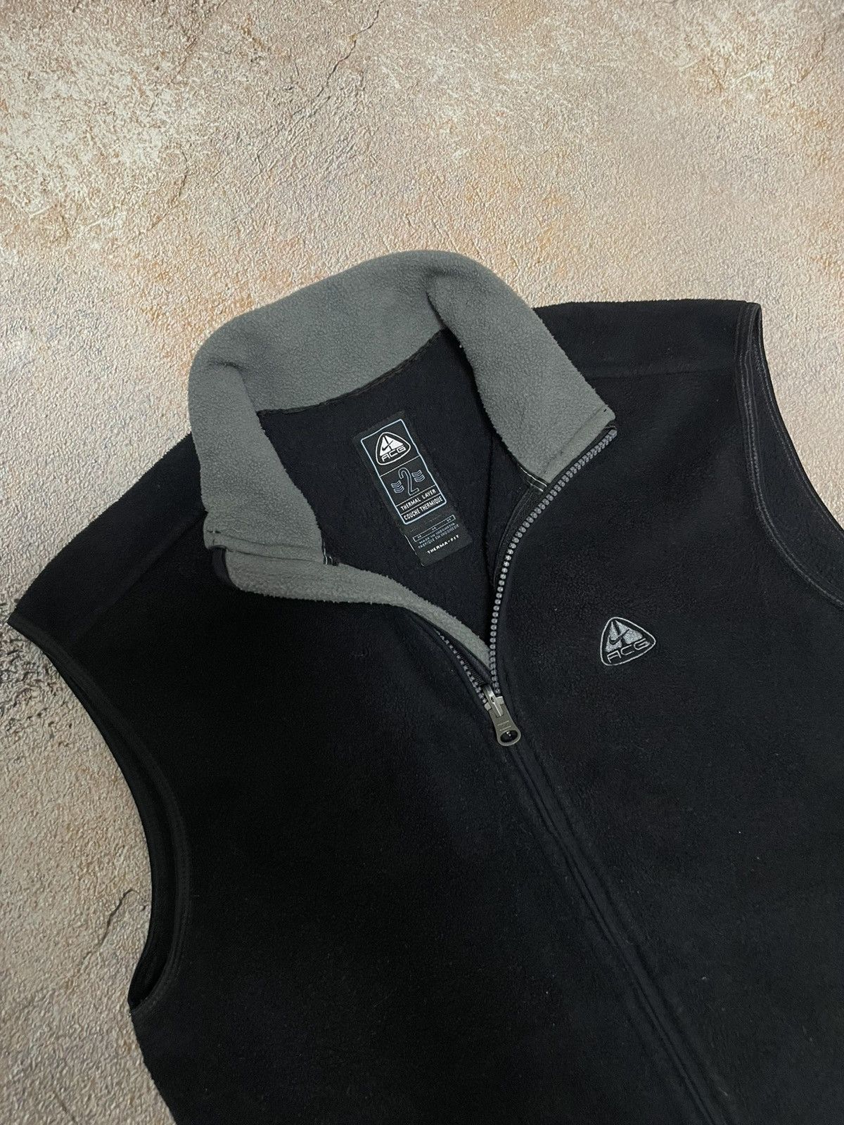 Nike ACG Vintage Nike ACG Therma Fit Black Fleece Vest Size US M / EU 48-50 / 2 - 3 Thumbnail