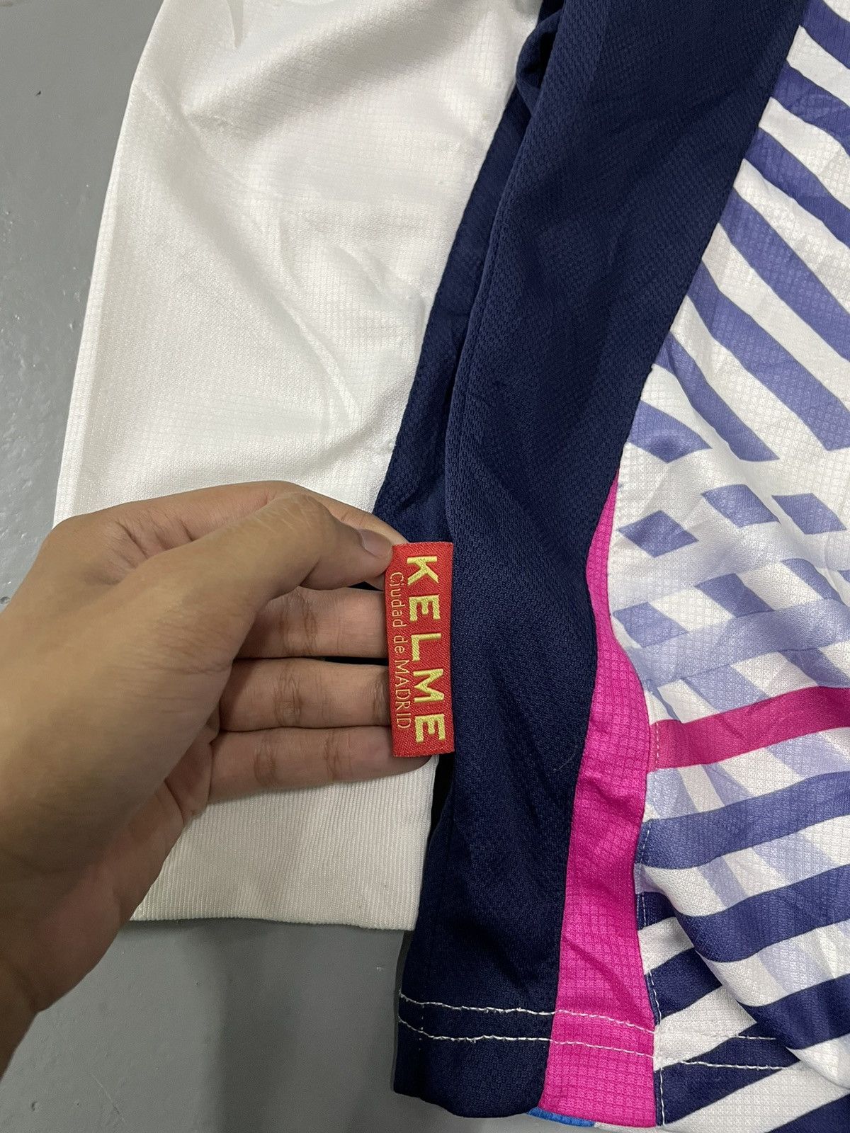 Japanese Brand Kelme Longsleeve Jerseys Size US XL / EU 56 / 4 - 4 Thumbnail
