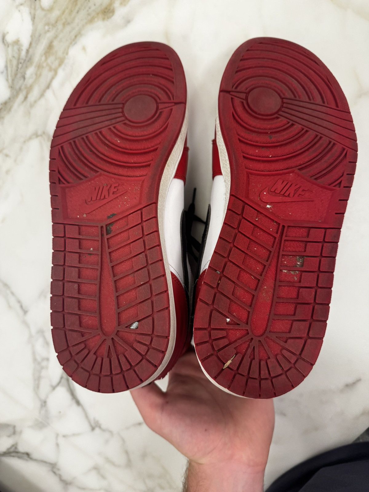 Nike Jordan 1 Chicago Size US 13 / EU 46 - 13 Thumbnail