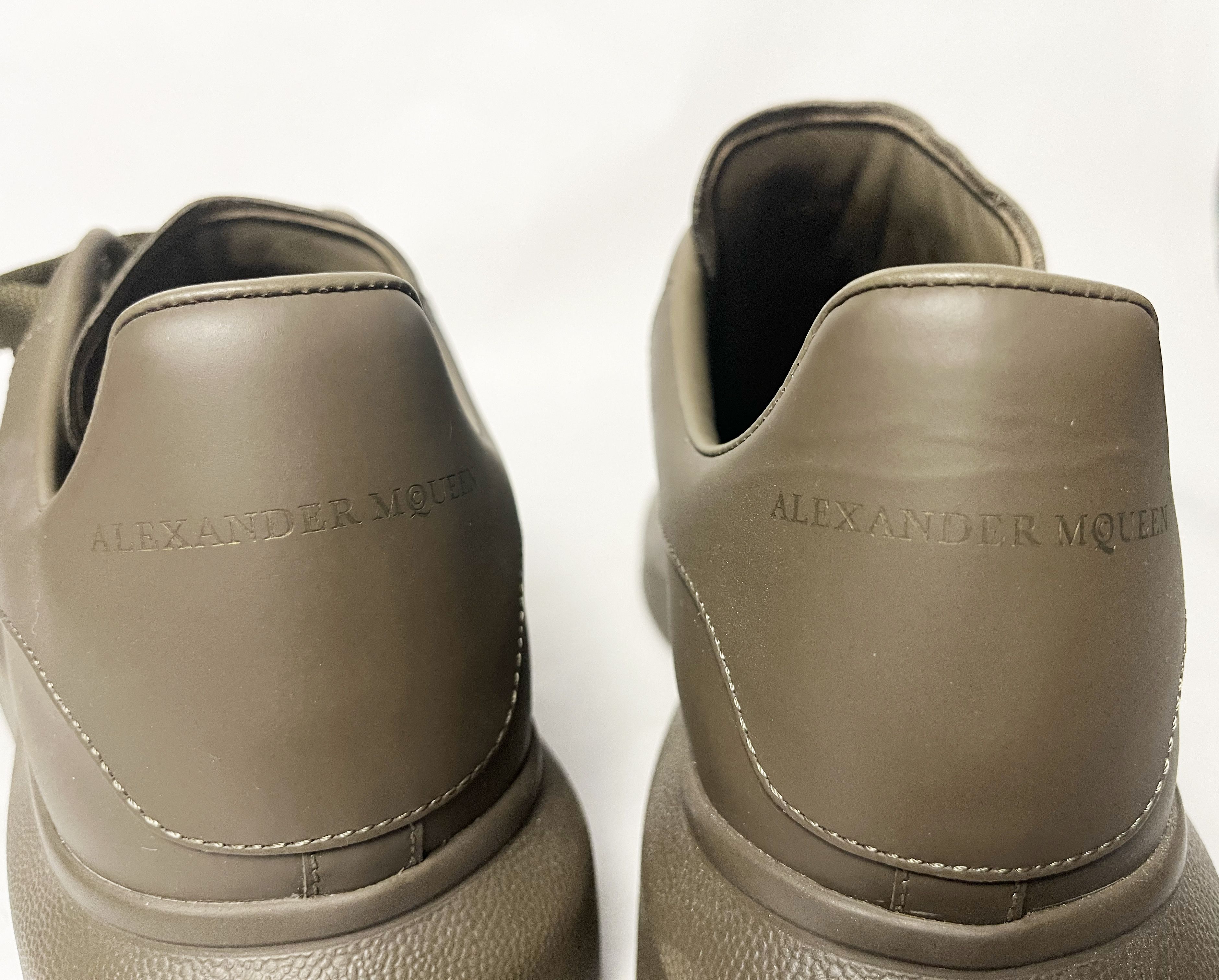 Alexander McQueen NEW - Alexander McQueen - Larry Oversized sneakers in Khaki Size US 9 / EU 42 - 17 Thumbnail