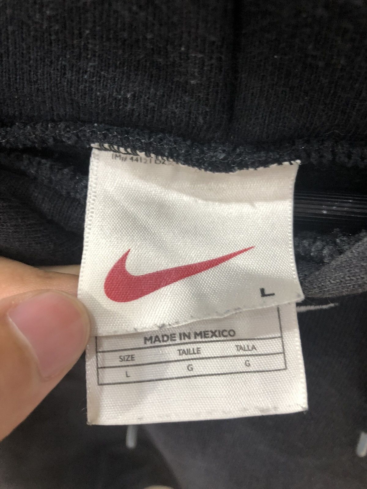 Nike × Vintage Nike vintage 90’s hoodie black swoosh center Size US L / EU 52-54 / 3 - 4 Thumbnail