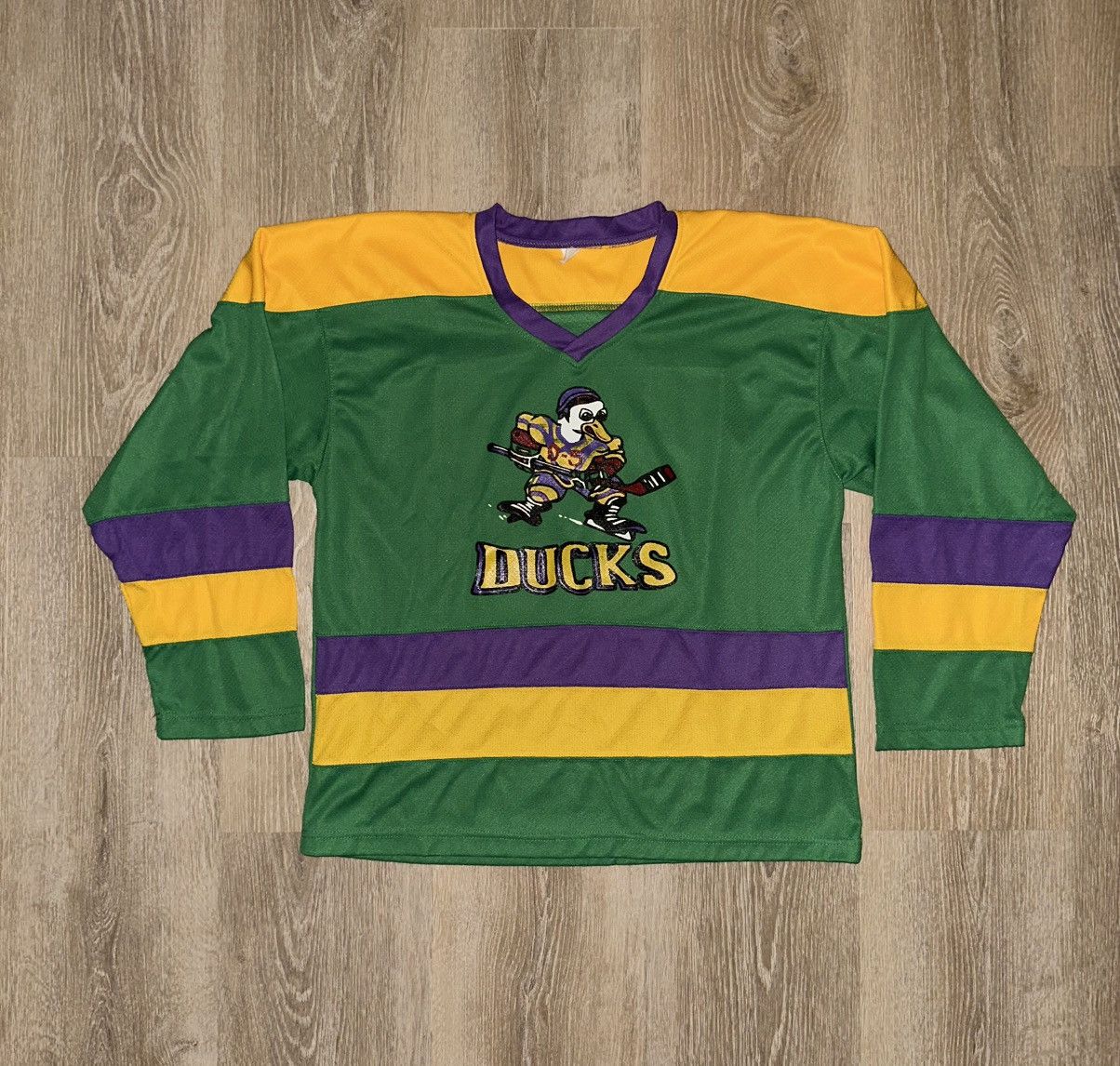 NHL × Vintage Vintage D2 Mighty Ducks Goldberg 33 Jersey Size US S / EU 44-46 / 1 - 1 Thumbnail