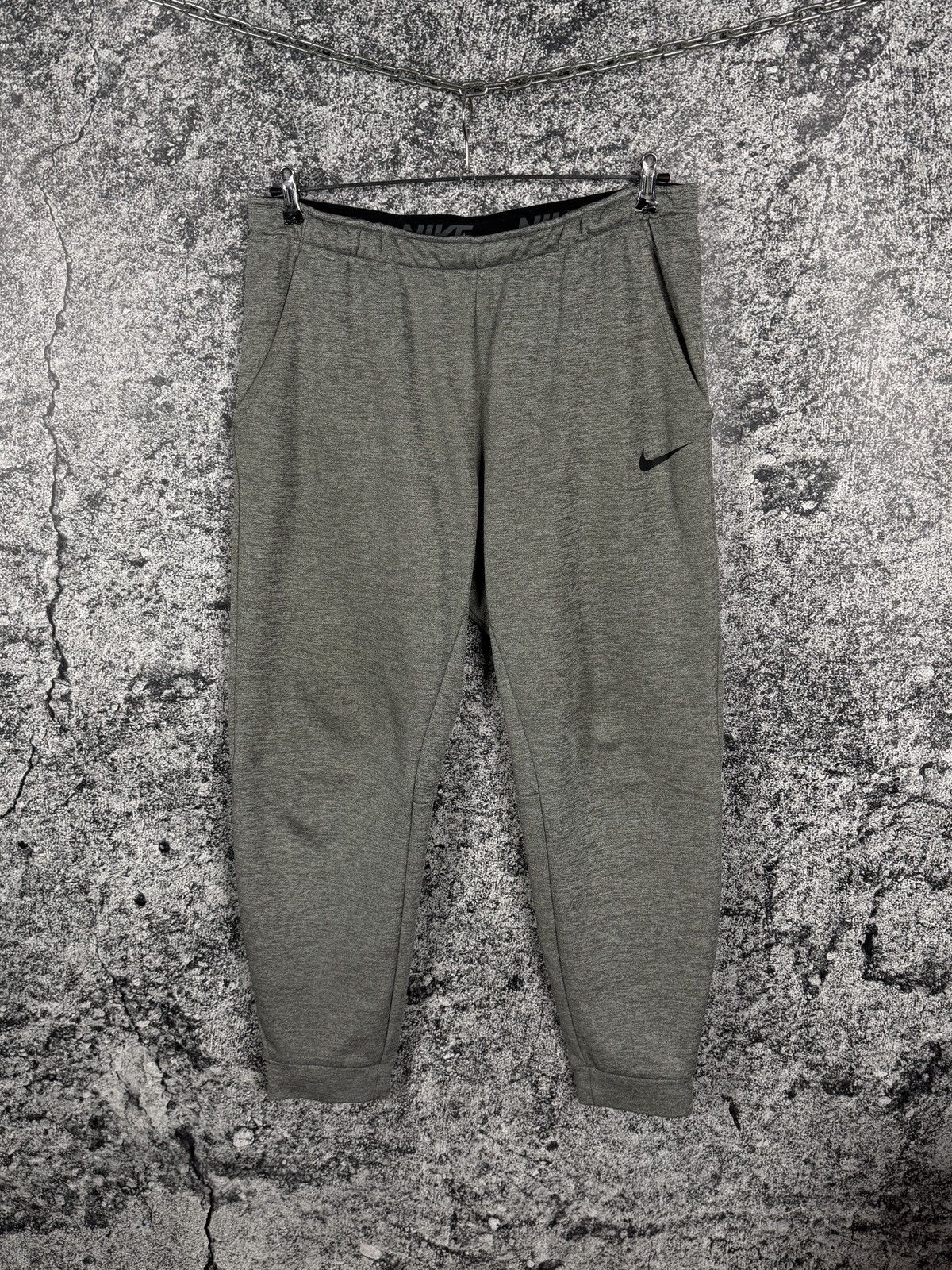 Nike Nike Therma Tracksuit Set Hoodie Joggers Swoosh Logo XL Size US XL / EU 56 / 4 - 13 Thumbnail