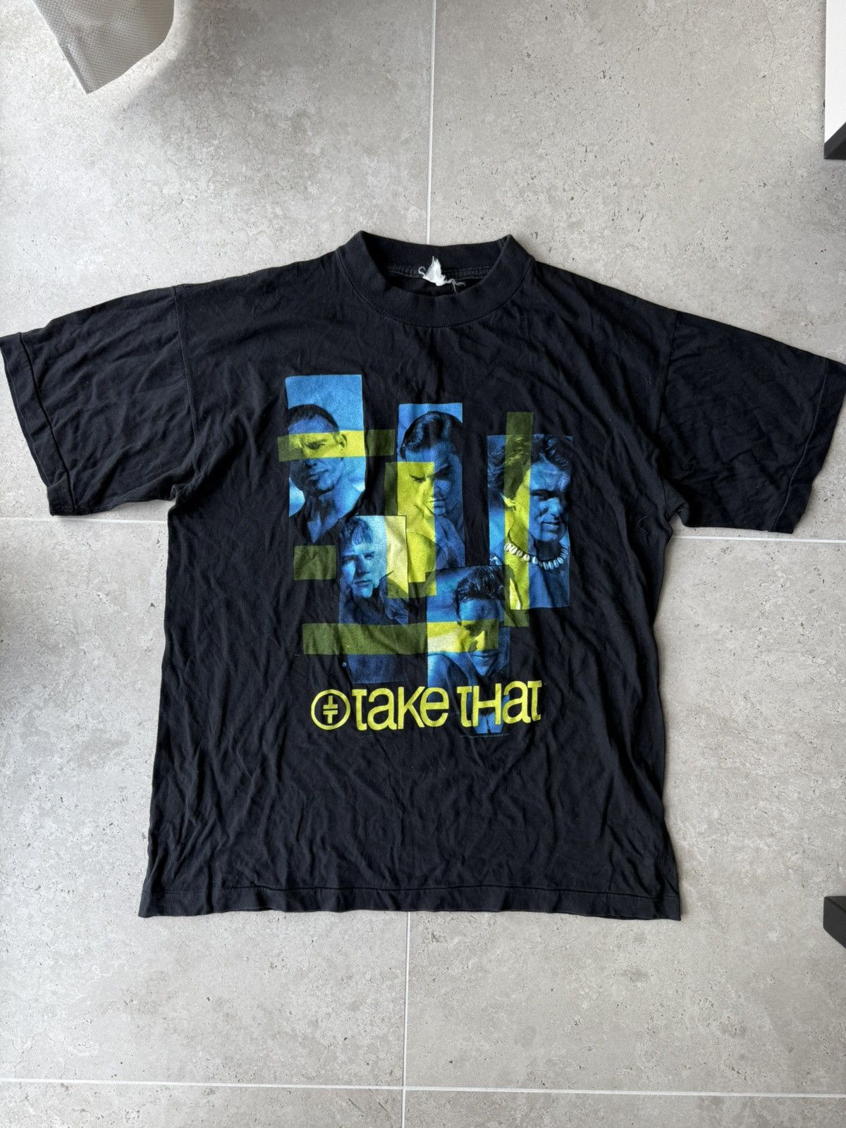 Band Tees Vintage Take That Band 1993 Tour Shirt Size US L / EU 52-54 / 3 - 1 Thumbnail