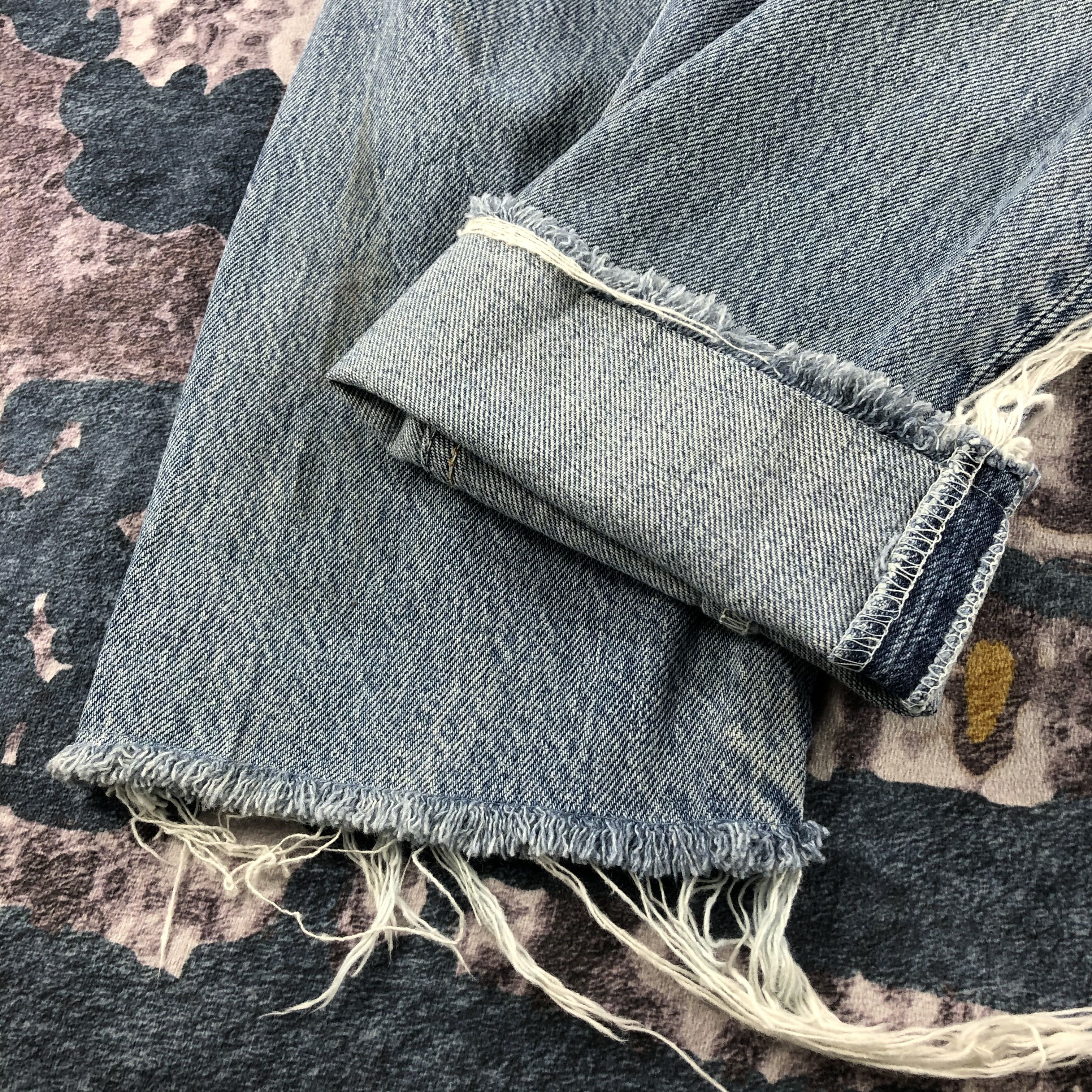 Levi's Vintage 90s Blue Wash Levis 501 Jeans-JM2239 Size US 35 - 6 Thumbnail