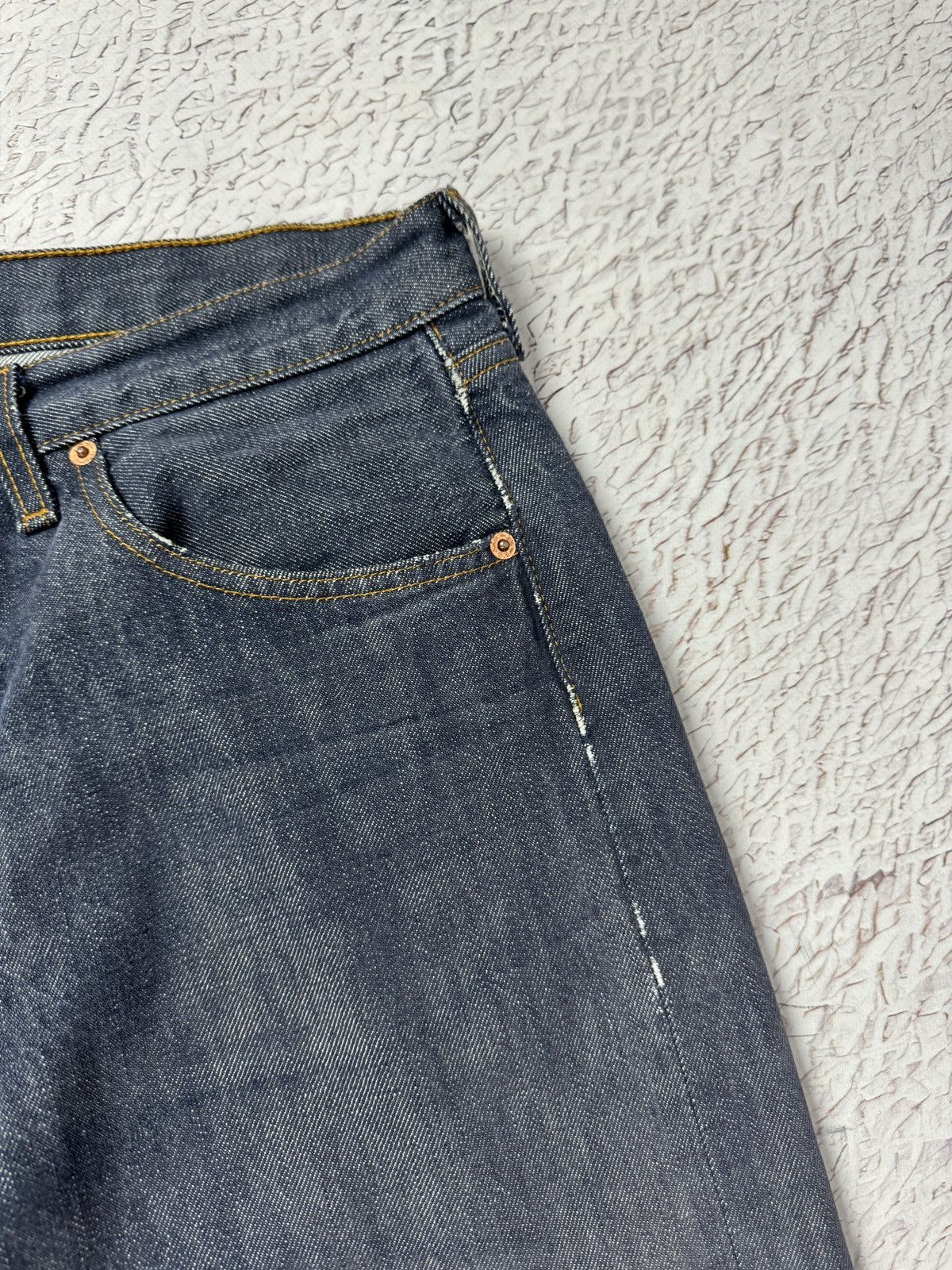 Levi's Levi’s 501 vintage y2k indigo blue faded distressed jeans Size US 33 - 8 Thumbnail