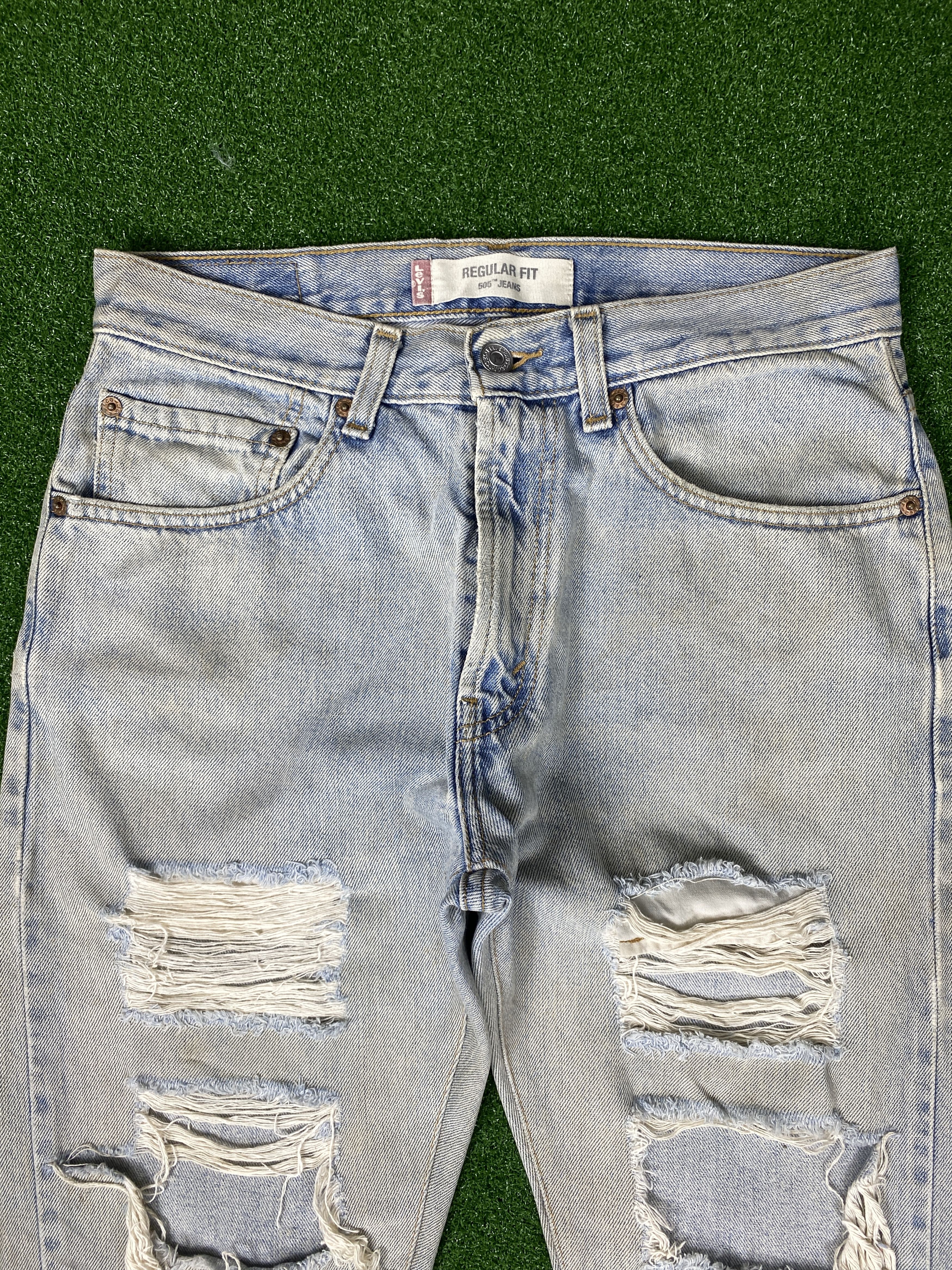 Levi's × Vintage Vintage Levi's 505 Distressed Denim Mid wash Jeans Size US 31 - 2 Thumbnail