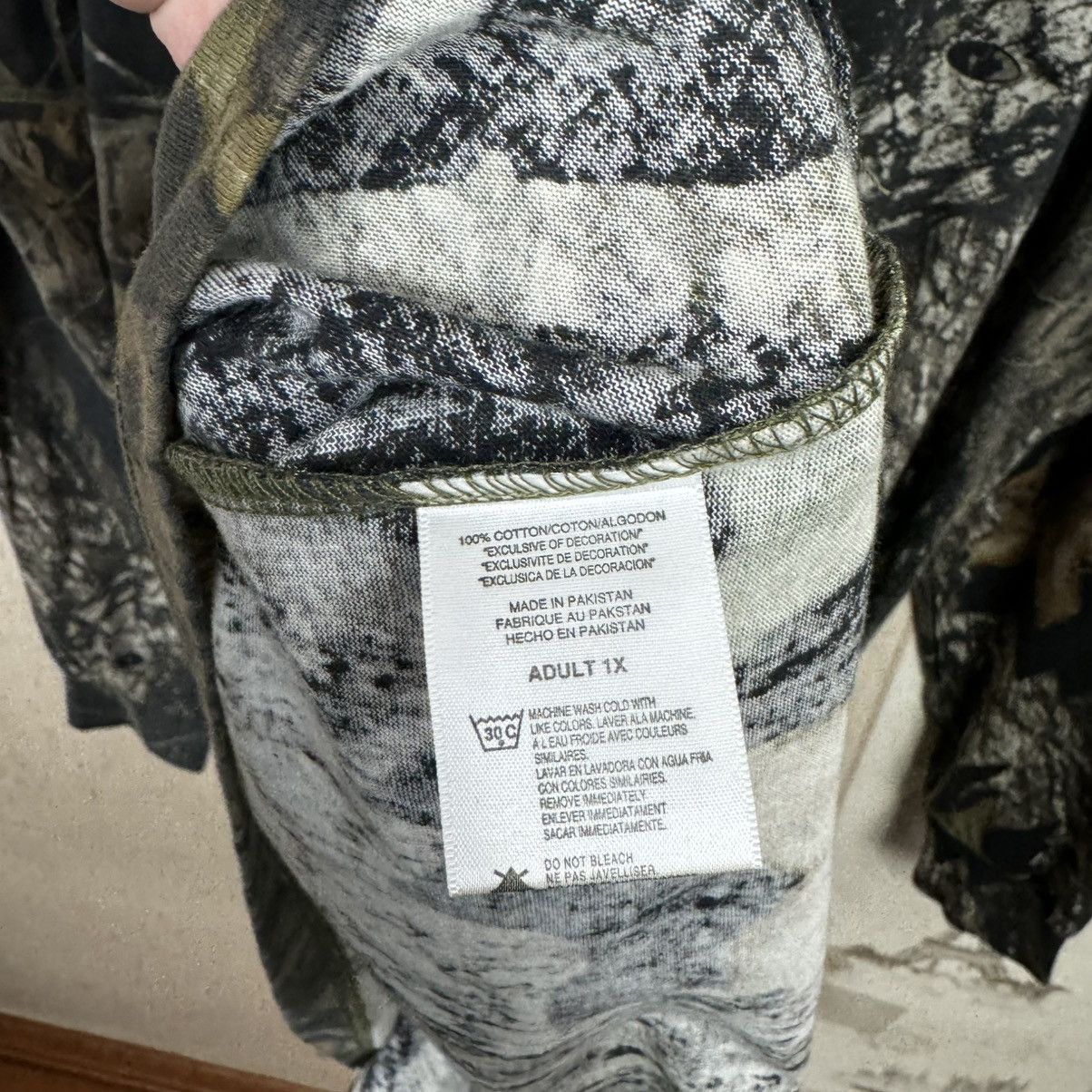Other Vintage Cabelas Real Tree Camo Longsleeve T shirt Sz XL Size US XL / EU 56 / 4 - 24 Thumbnail