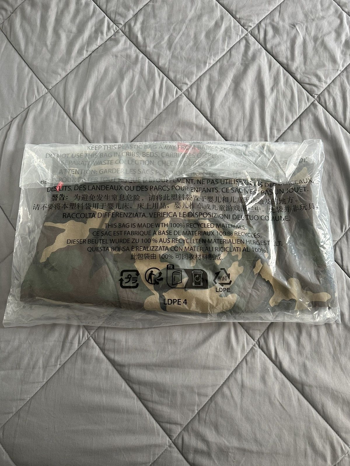 Supreme Supreme Satin Applique Hooded Sweatshirt Woodland Camo Small Size US S / EU 44-46 / 1 - 2 Thumbnail