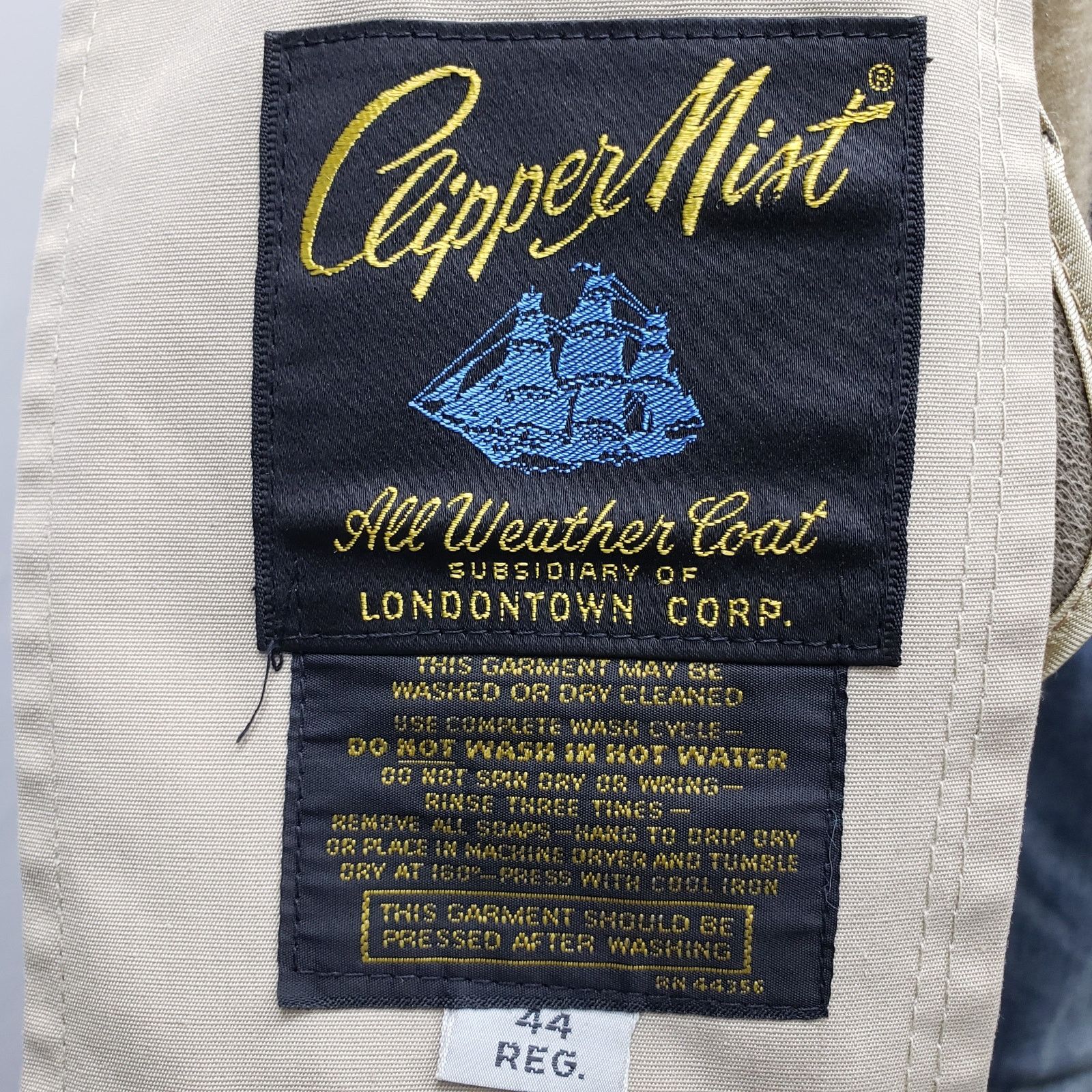Vintage Vintage Clipper Mist All Weather Trench Coat Removable Lined Size US S / EU 44-46 / 1 - 11 Thumbnail