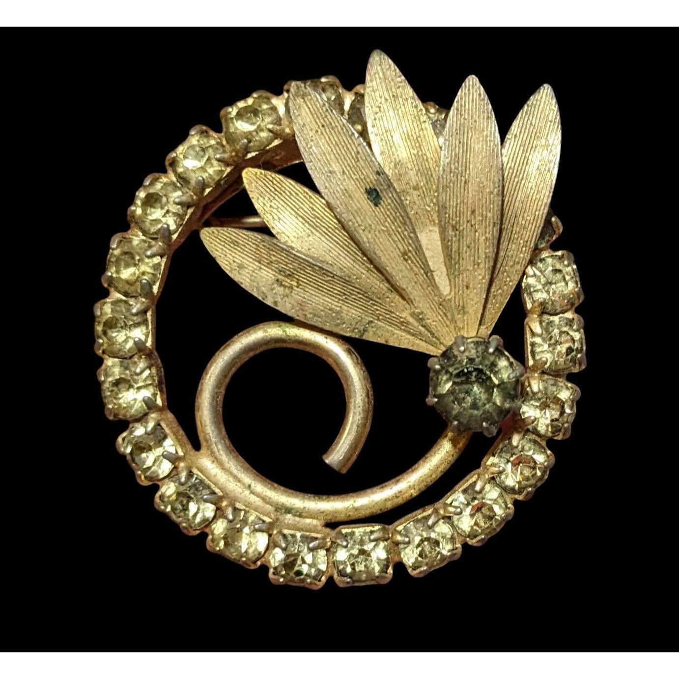 Other Vintage Gold Tone Floral Rhinestone Brooch Size ONE SIZE - 1 Thumbnail