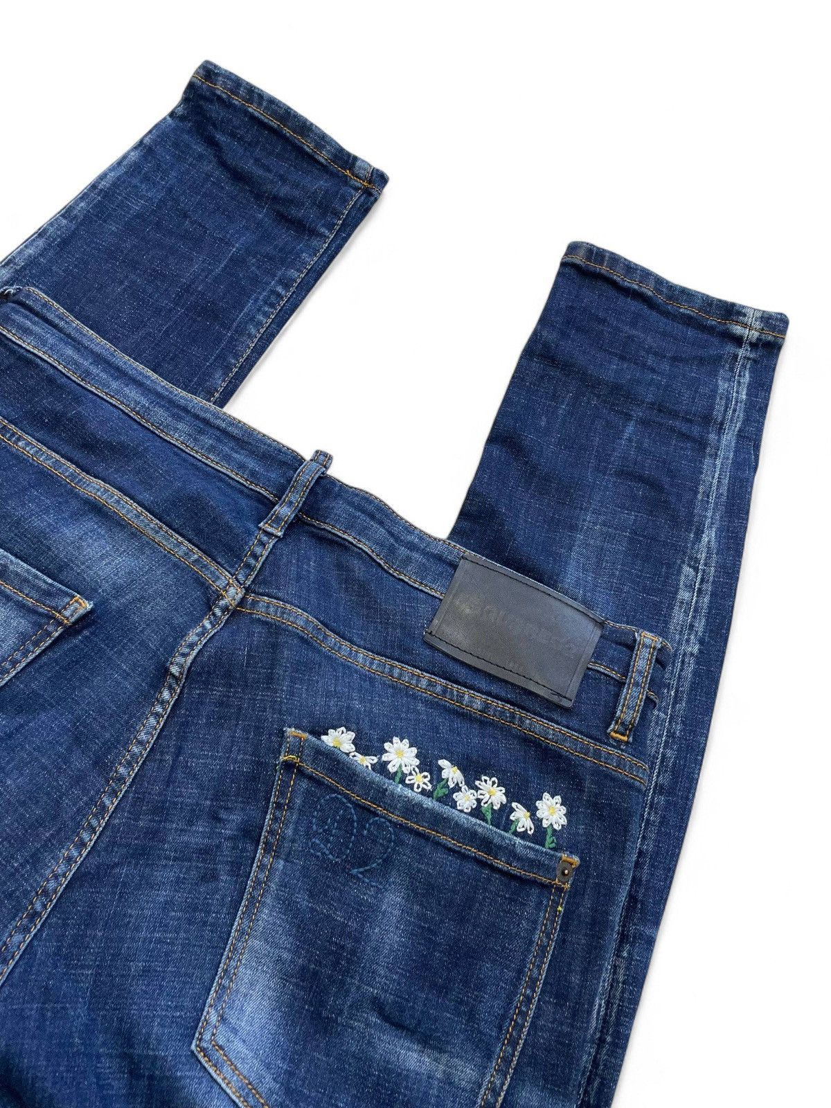 Dsquared2 Dsquared2 distressed blue denim jeans Y2K Italian fit Size US 36 / EU 52 - 10 Thumbnail