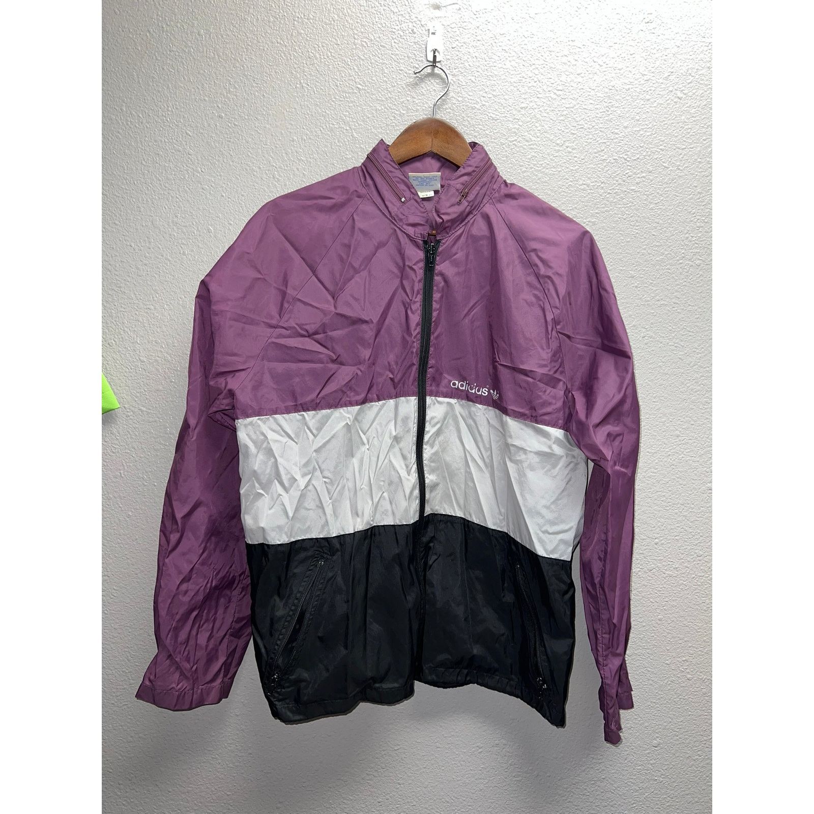 Vintage Vintage Adidas Windbreaker Lightweight Jacket Purple 80s M Size US M / EU 48-50 / 2 - 1 Thumbnail
