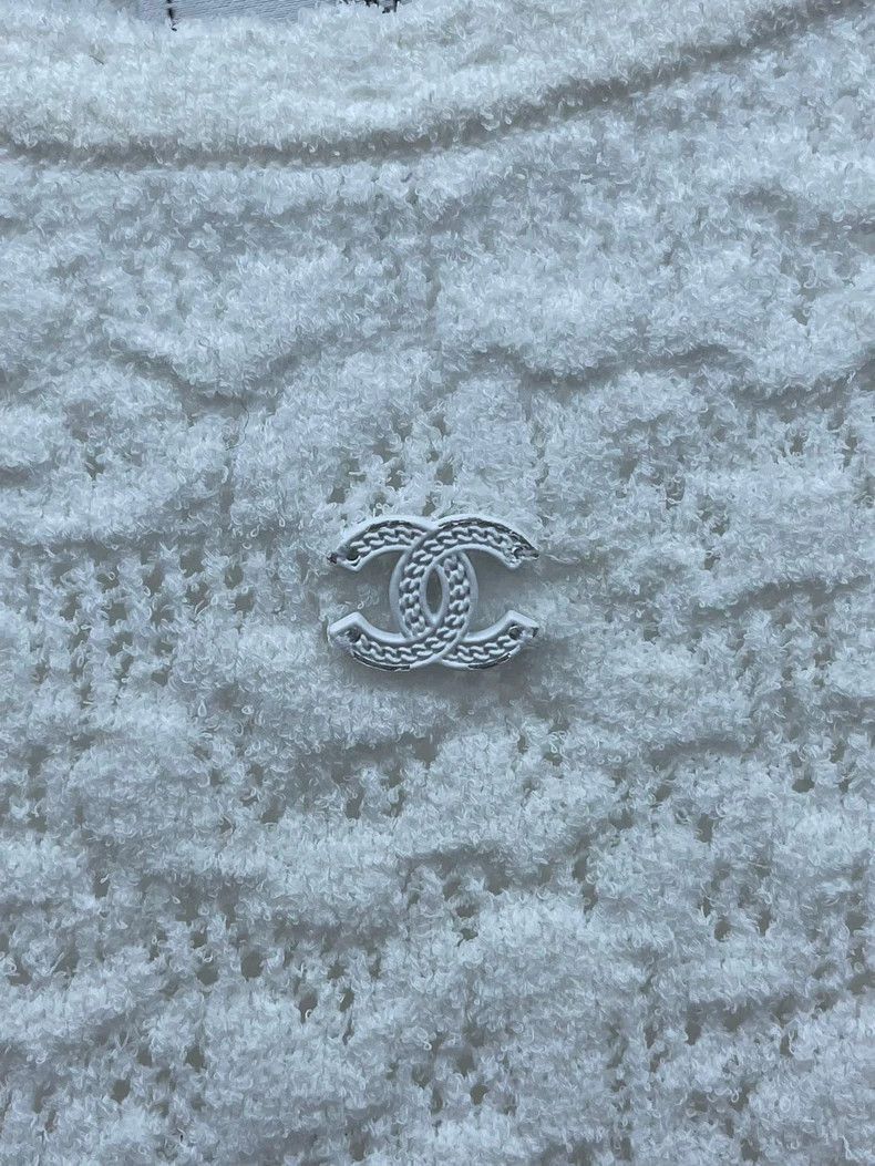 Chanel Chanel Short Sleeve Embroidered Top -2505 Size US S / EU 44-46 / 1 - 3 Thumbnail