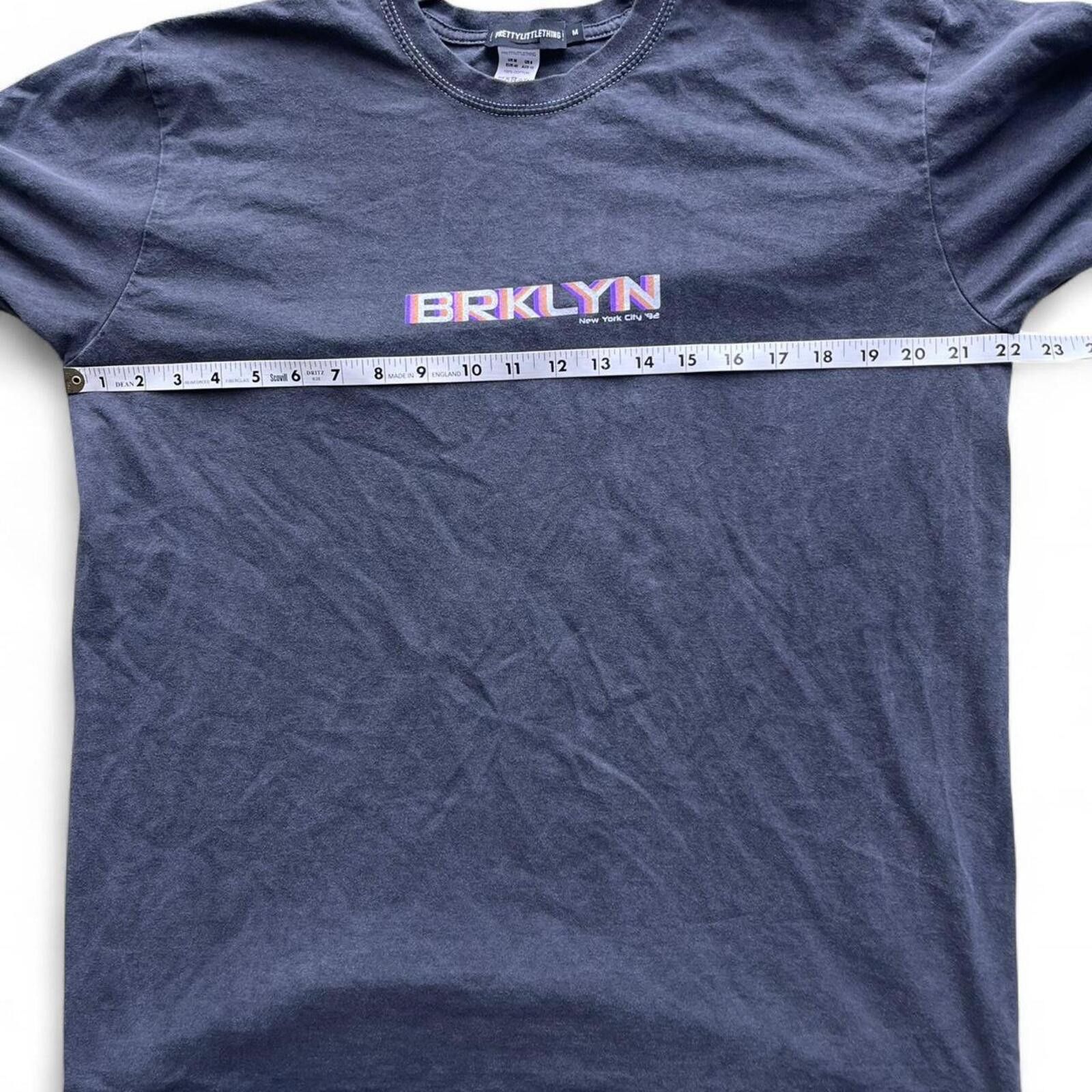 Other 2012 PrettyLittleThings Futuristic Brooklyn NYC T-Shirt Size US L / EU 52-54 / 3 - 5 Thumbnail