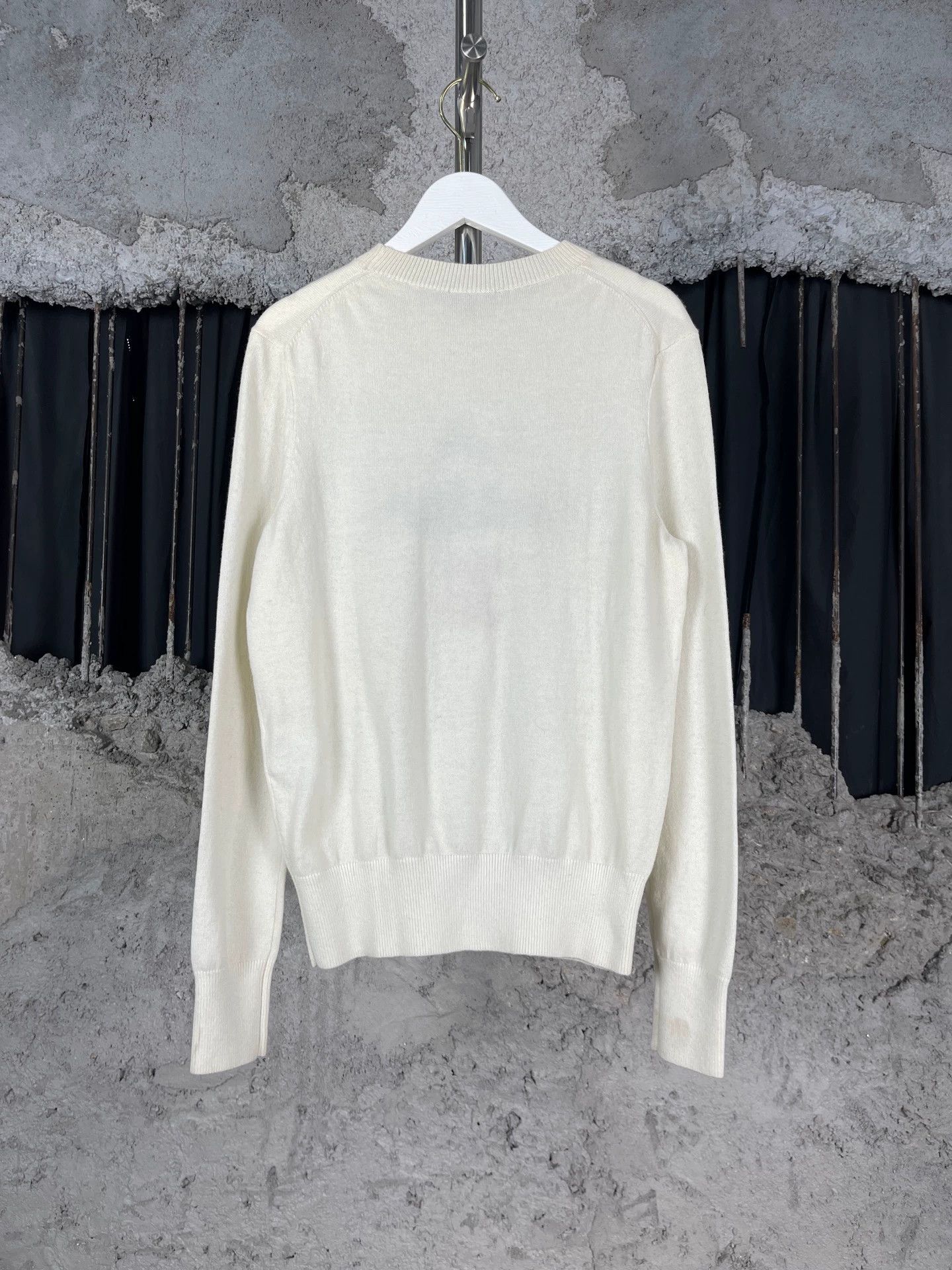 Chanel Chanel Cruise Logo Cashmere Sweater 44 Size US S / EU 44-46 / 1 - 2 Thumbnail