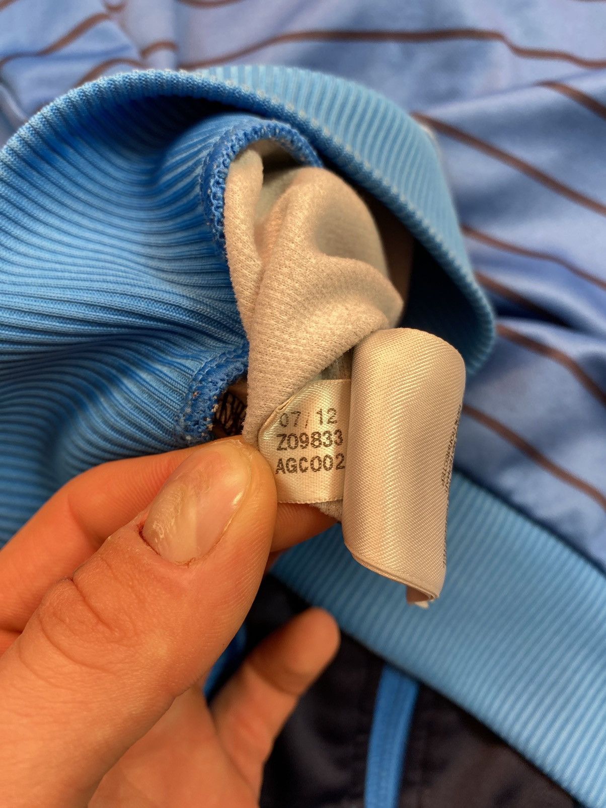 Adidas × Vintage Adidas men’s blue full zip up hoodie size medium Size US M / EU 48-50 / 2 - 14 Thumbnail