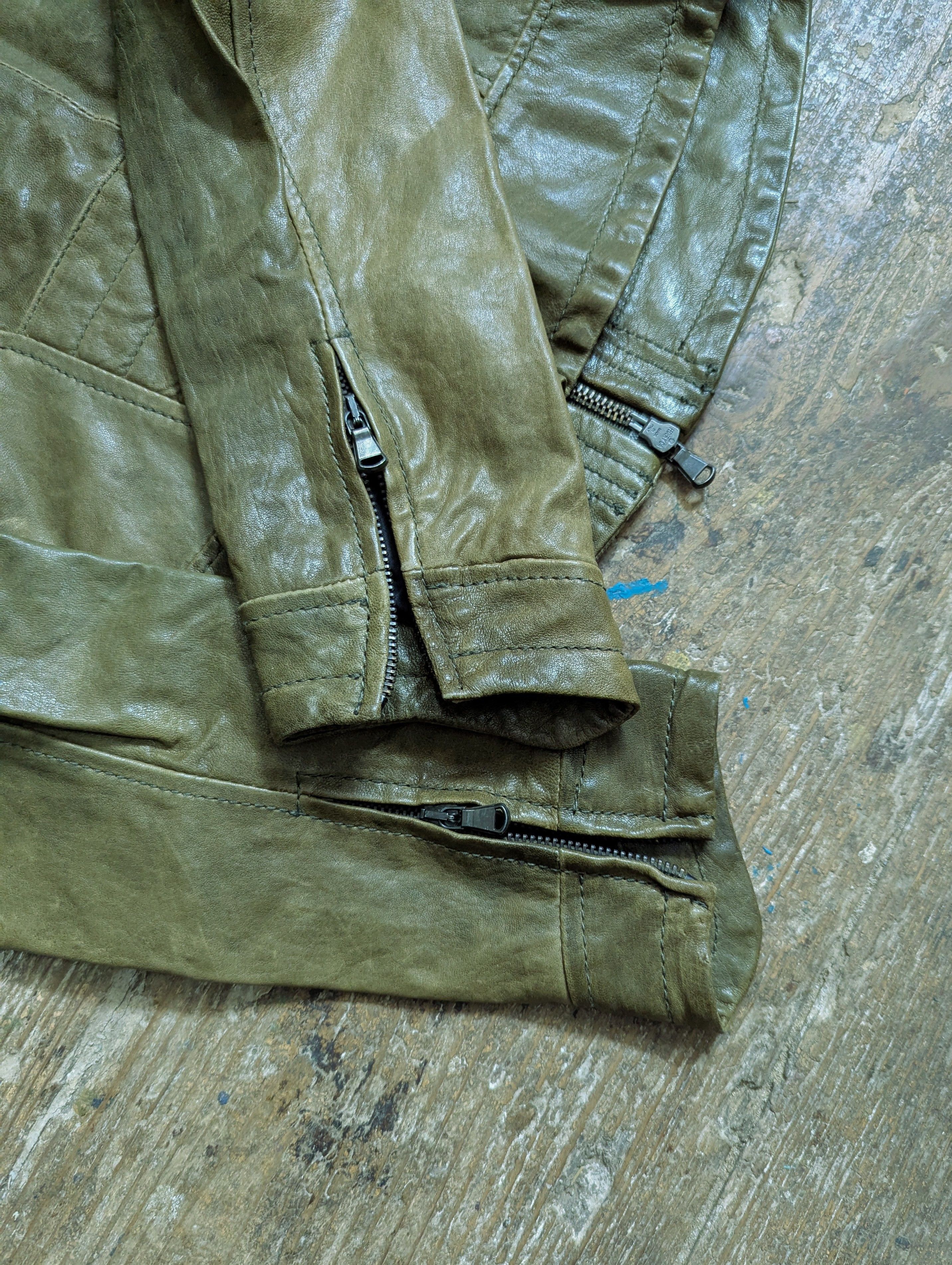 Armani 00s Armani Jeans Details Stitching Leather Jacket Size S / US 4 / IT 40 - 13 Thumbnail