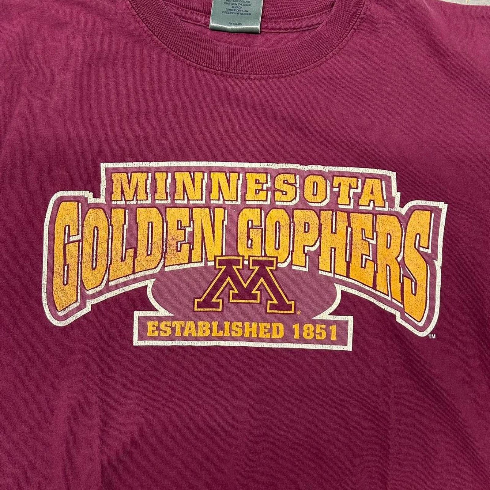 Other Burgundy Minnesota Golden Gophers T-shirt Size US XL / EU 56 / 4 - 2 Thumbnail