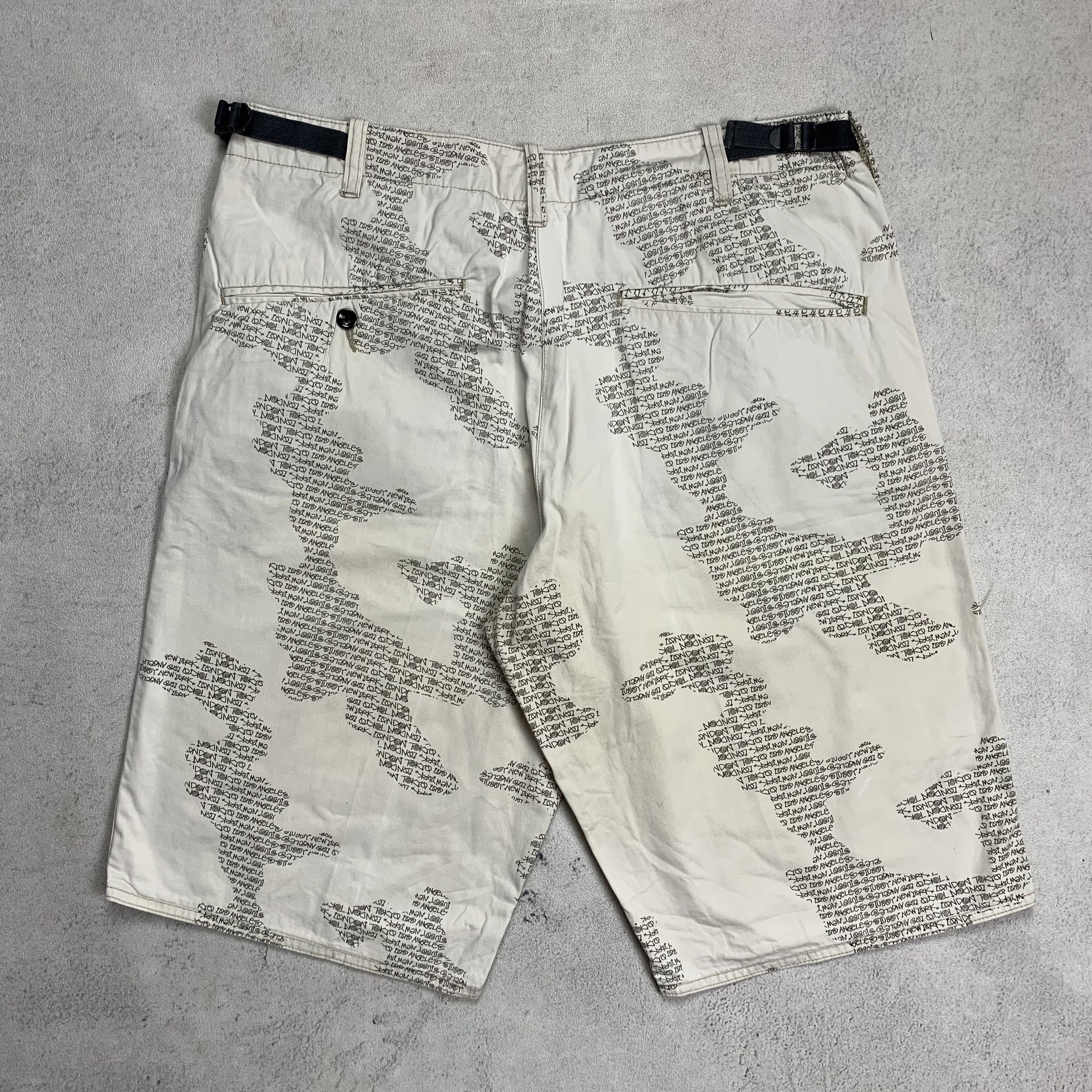Stussy Stussy x Futura Pants Size US 34 / EU 50 - 2 Thumbnail
