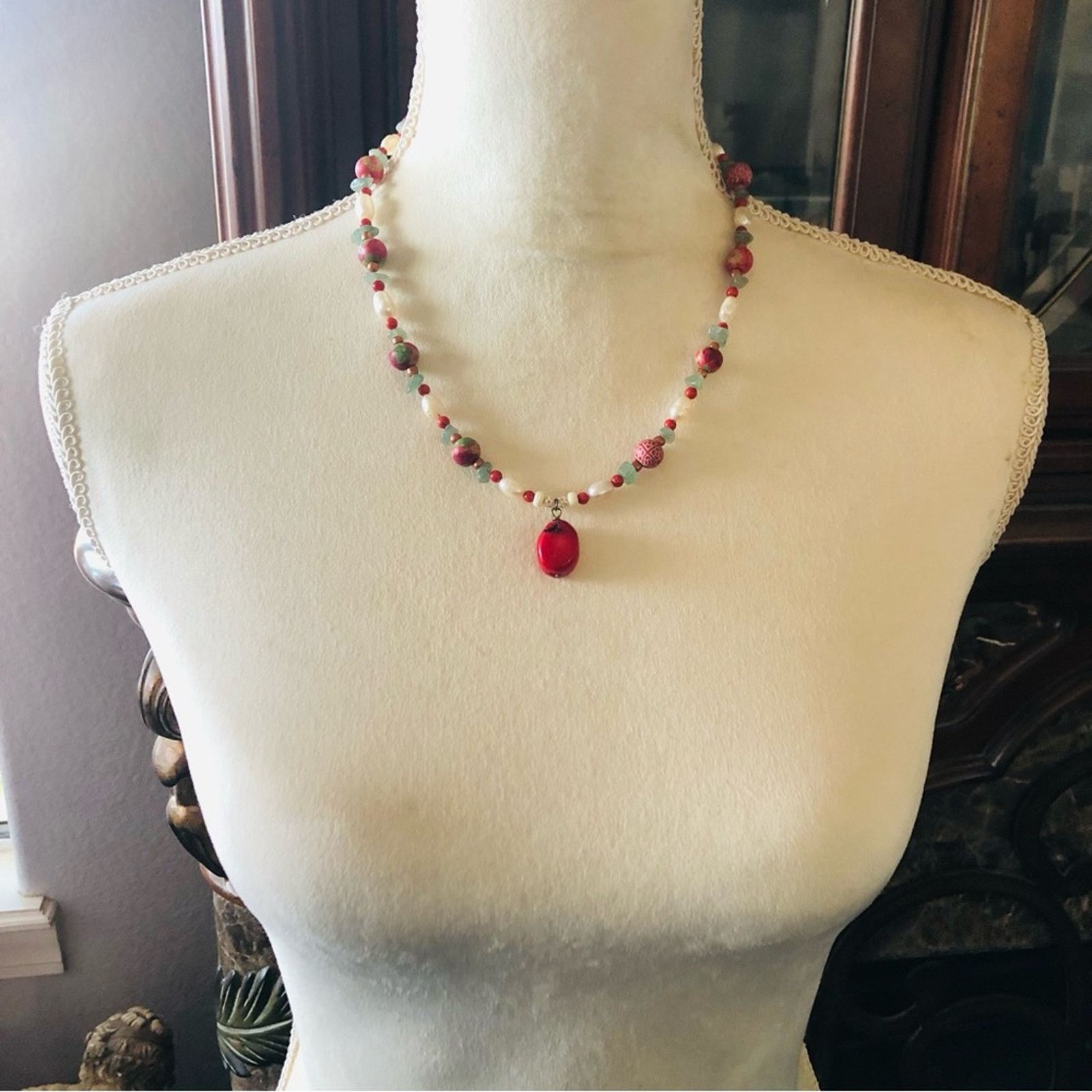Handmade Handcrafted red coral green chalcedony pearl necklace Size ONE SIZE - 5 Thumbnail