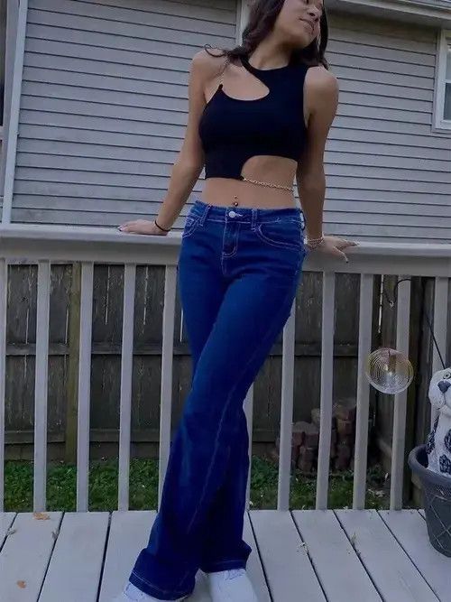 Japanese Brand High Street Grunge Chain Cut Out Crop Top Women Size ONE SIZE - 3 Thumbnail