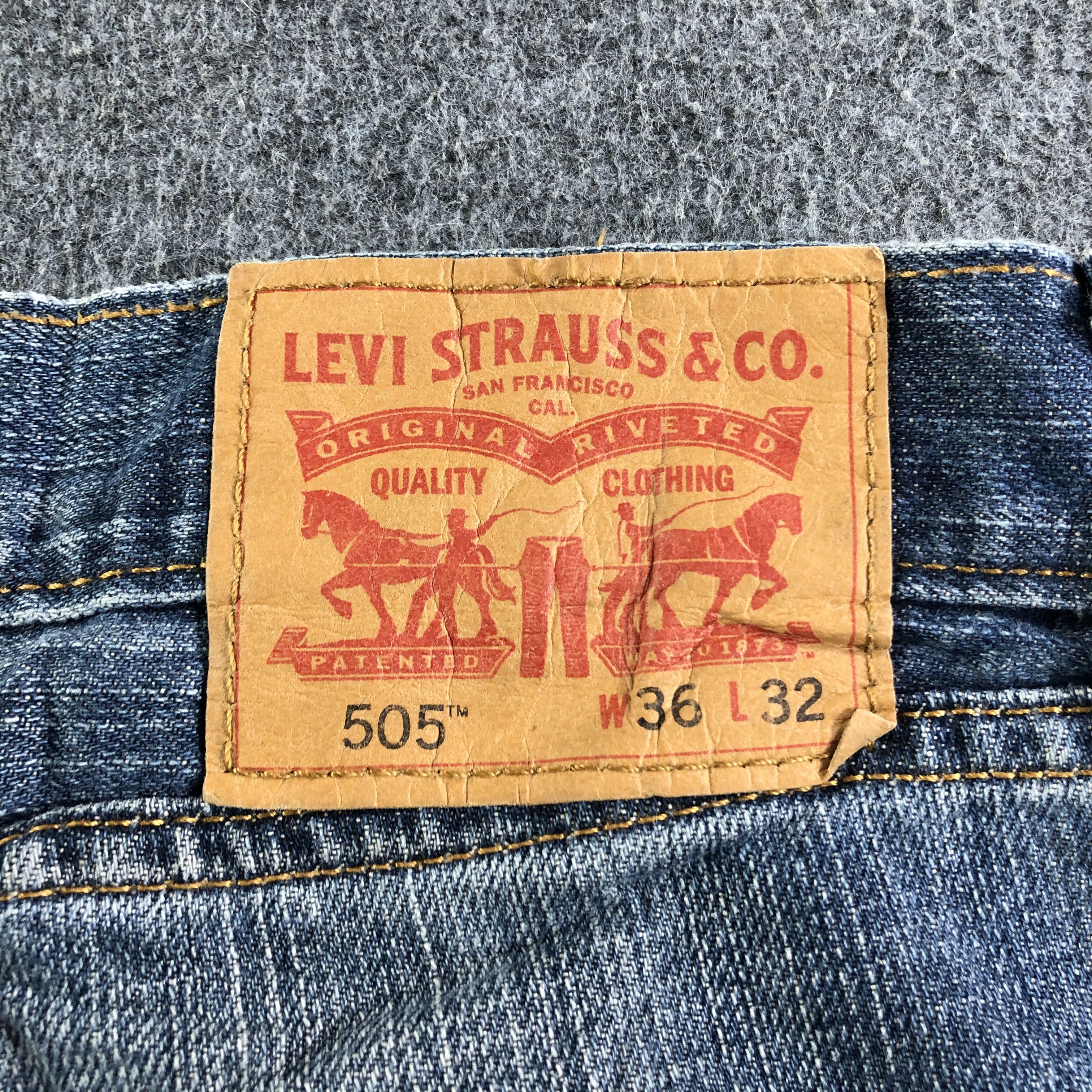 Levi's Vintage Blue Wash Levis 505 Jeans-J3311 Size US 37 - 5 Thumbnail