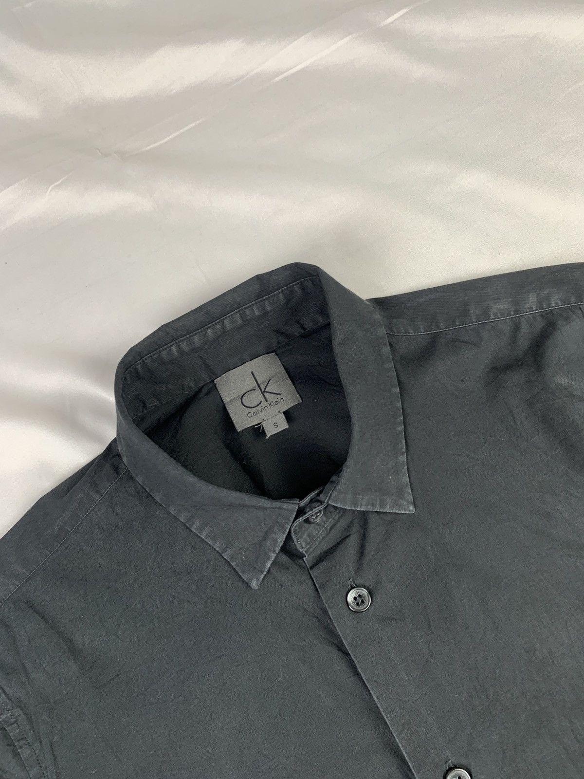Calvin Klein 2000s Calvin Klein Basic Muscle Fitted Half Sleeve Shirt Size US S / EU 44-46 / 1 - 4 Thumbnail
