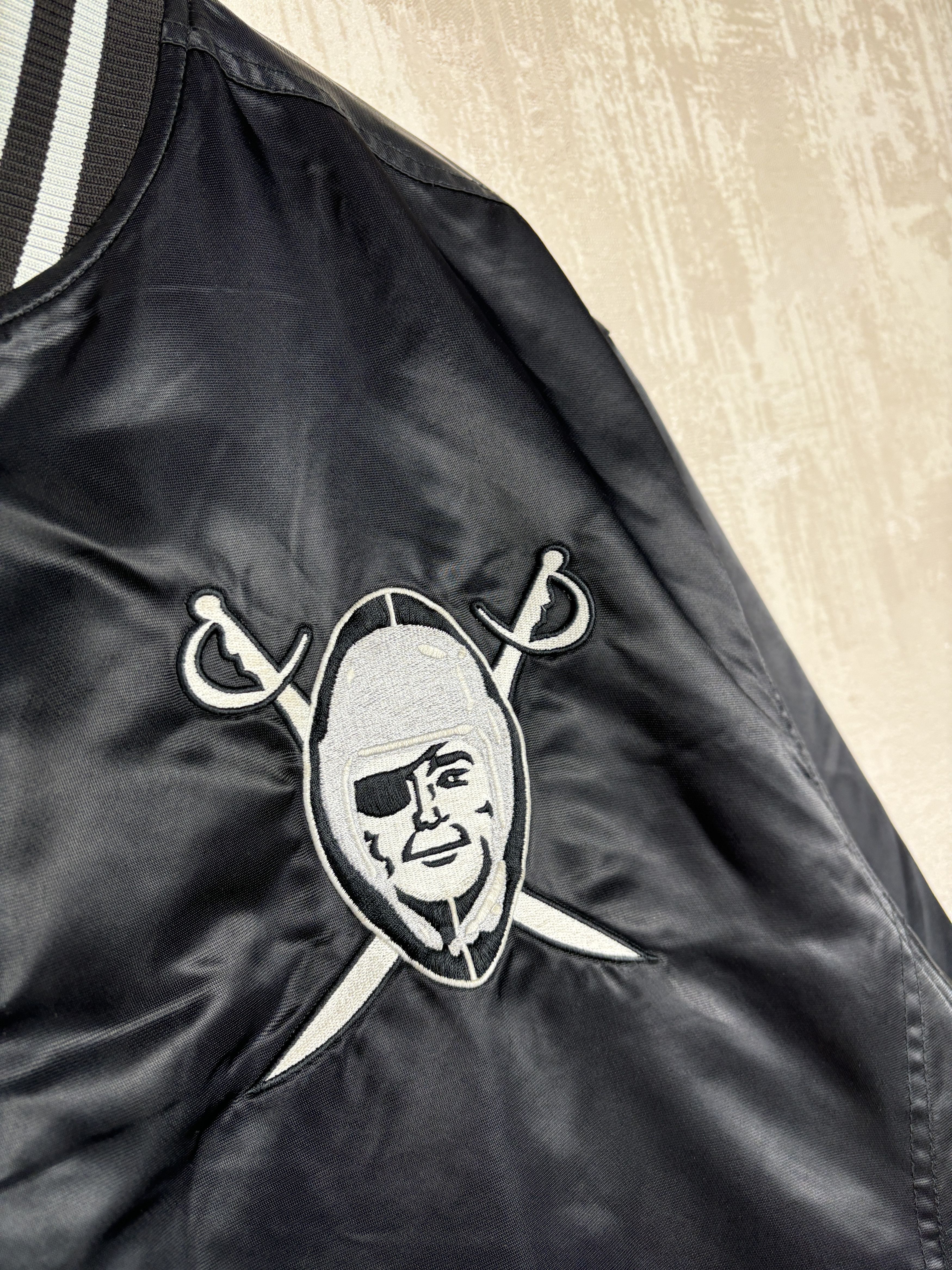 NFL × Reebok Vintage Raiders Reebok NFL Satin Bomber Jacket Size US XXL / EU 58 / 5 - 4 Thumbnail