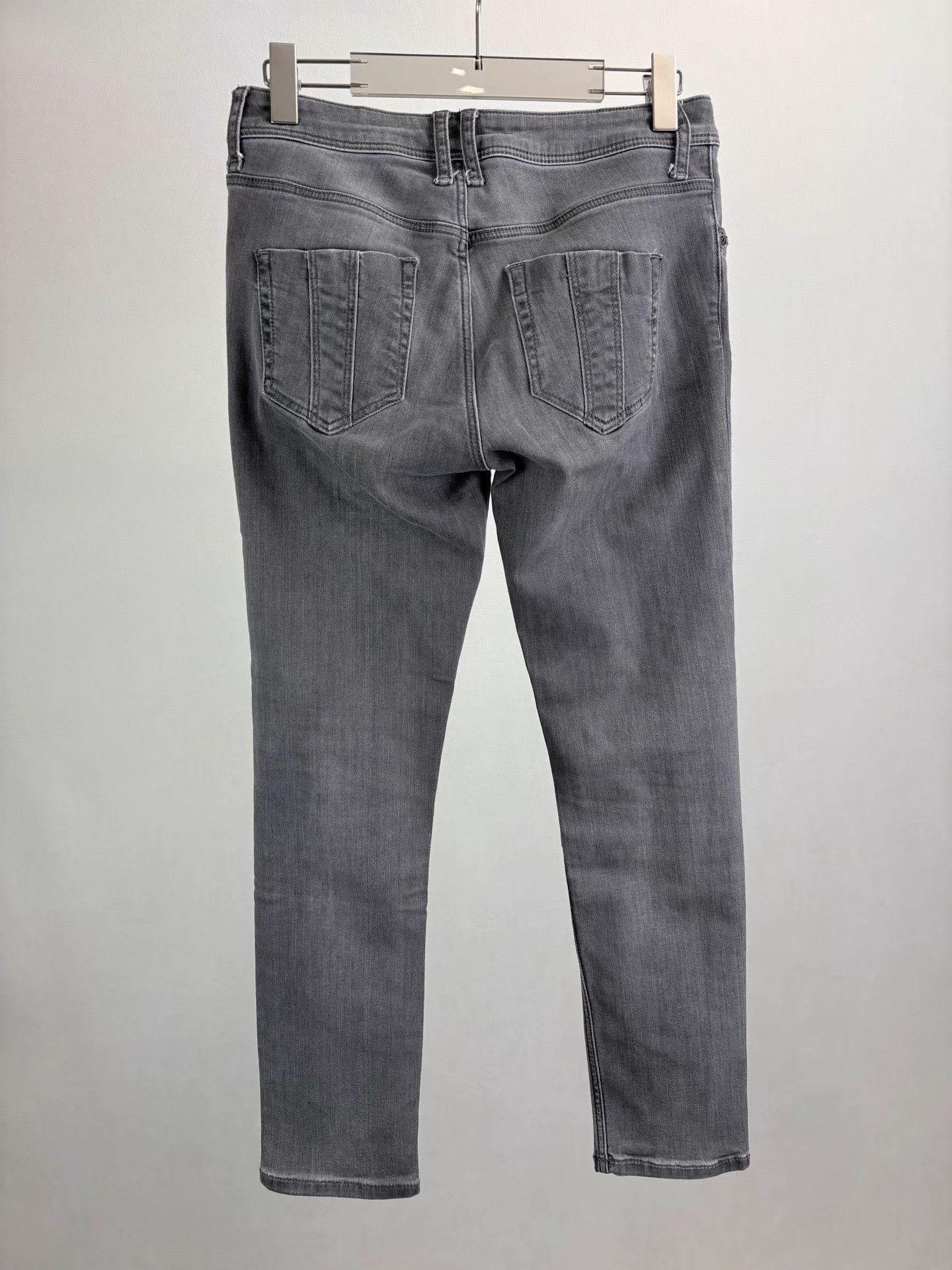 Burberry BURBERRY Washed Grey Jeans K1 Size US 29 - 2 Thumbnail