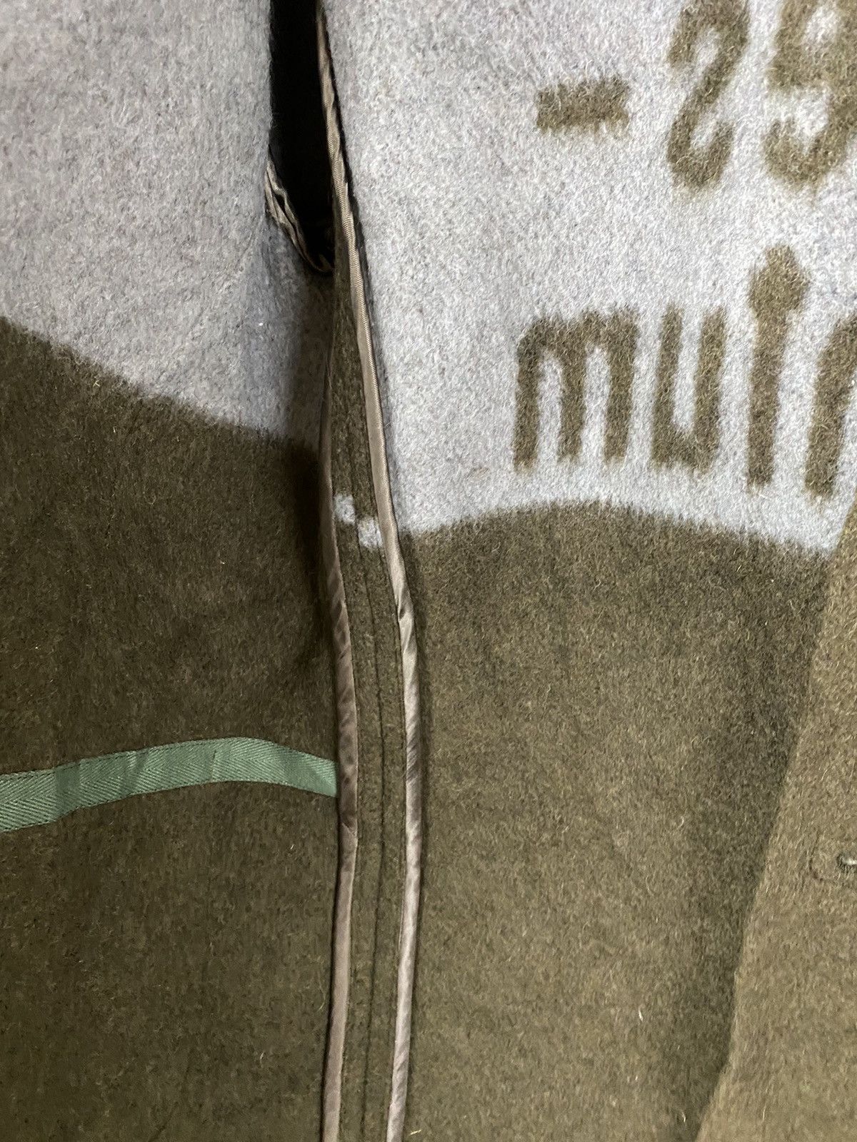 Vintage ✅️Vintage Bundes Eigentum Germany Army Size US L / EU 52-54 / 3 - 7 Thumbnail