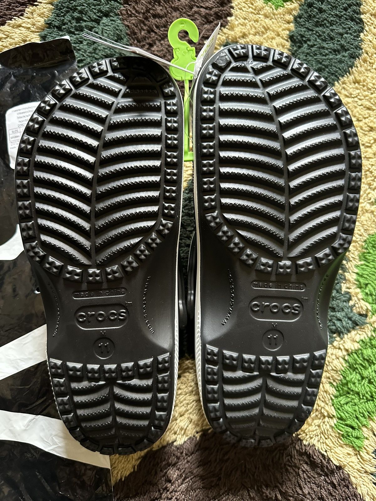 Crocs × Mastermind Japan Crocs x Mastermind Us11 Size US 11 / EU 44 - 2 Thumbnail