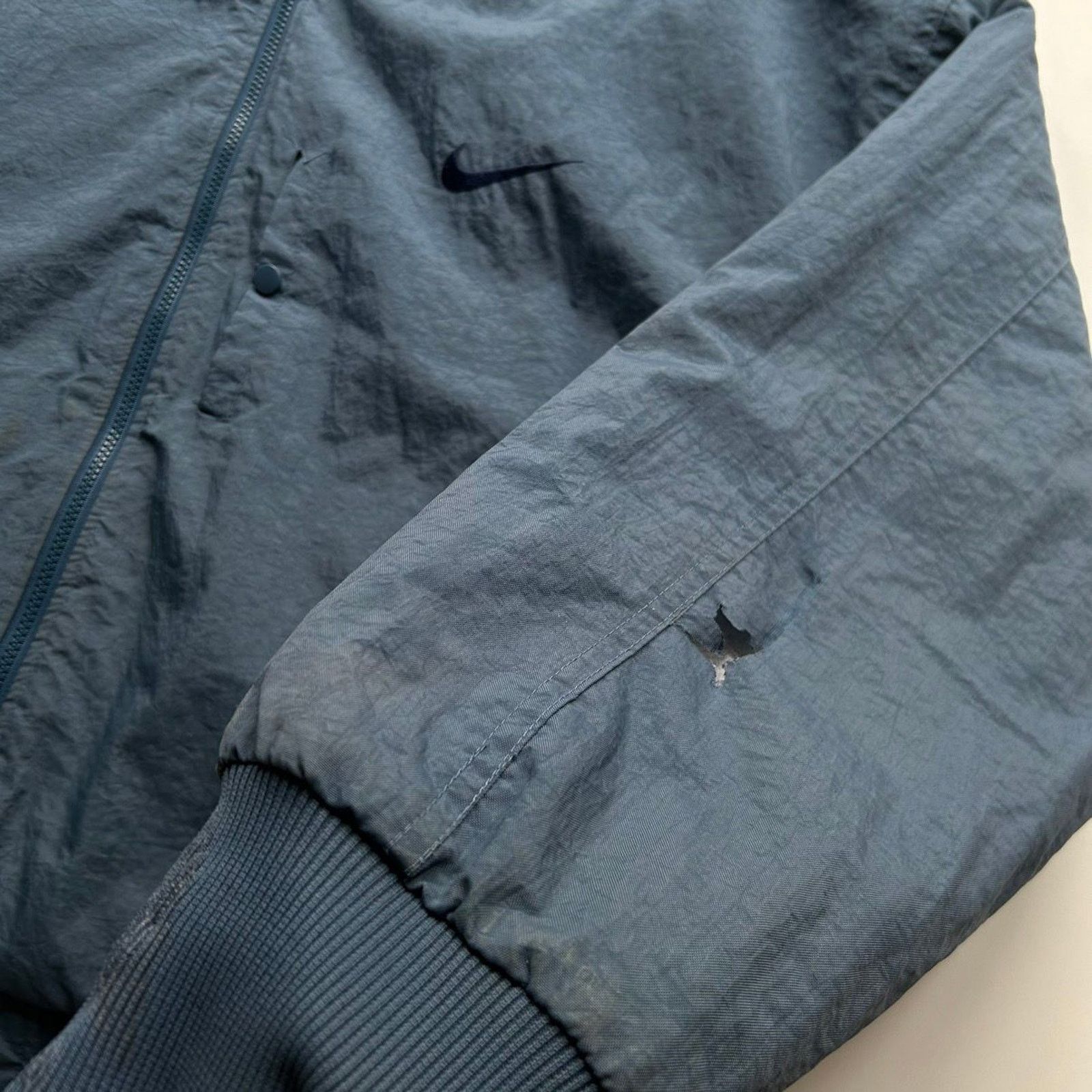 Nike Vintage 1990s Nike Embroidered Swoosh Quilted Bomber Jacket Size US L / EU 52-54 / 3 - 9 Thumbnail