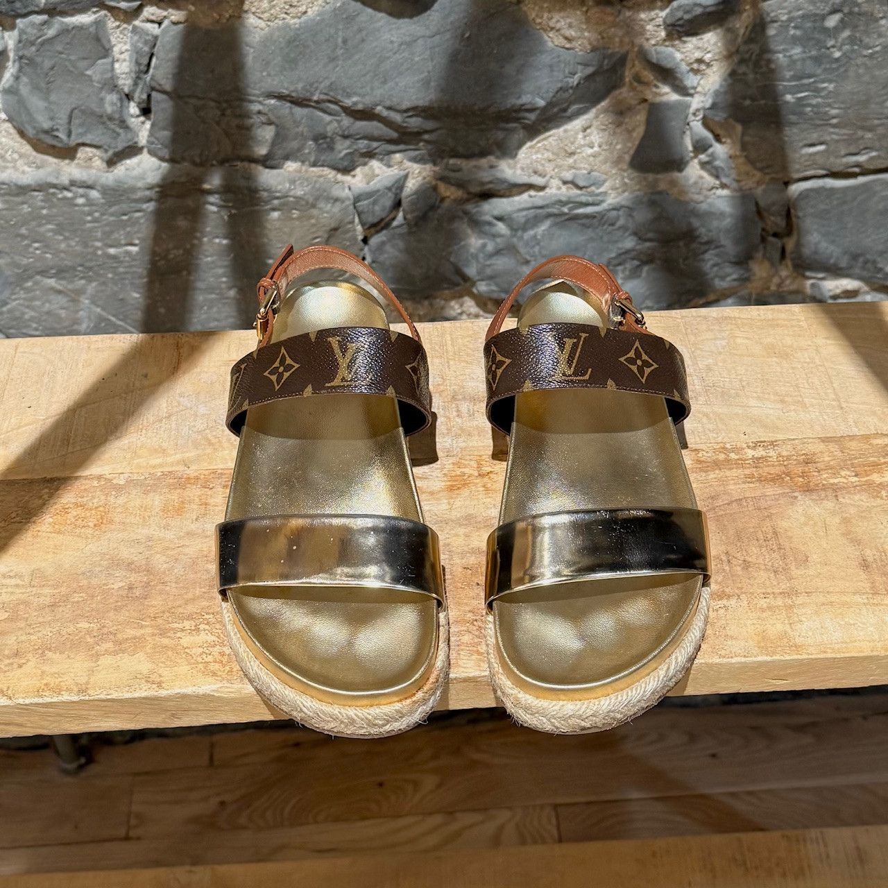 Louis Vuitton Louis Vuitton Metallic Gold Monogram Odyssey Sandals Size US 9 / IT 39 - 2 Thumbnail