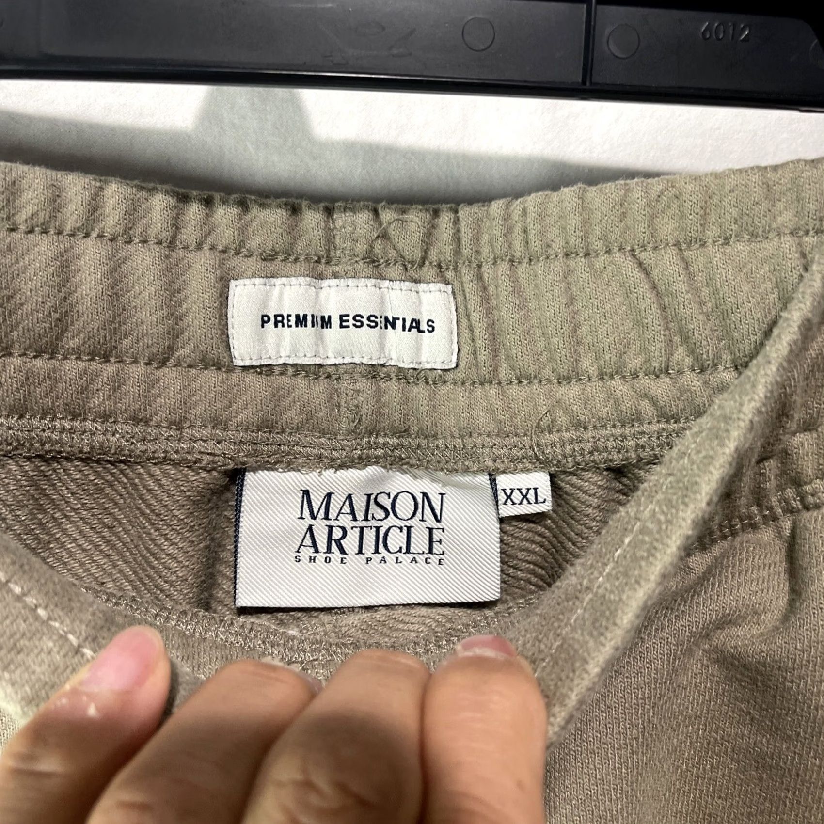 Palace Maison Article Shorts Men’s XXL Gray Cotton Blend Fleece Drawstring Sweat Pocket Logo 7in Inseam Casual Sports Size US 39 - 4 Thumbnail
