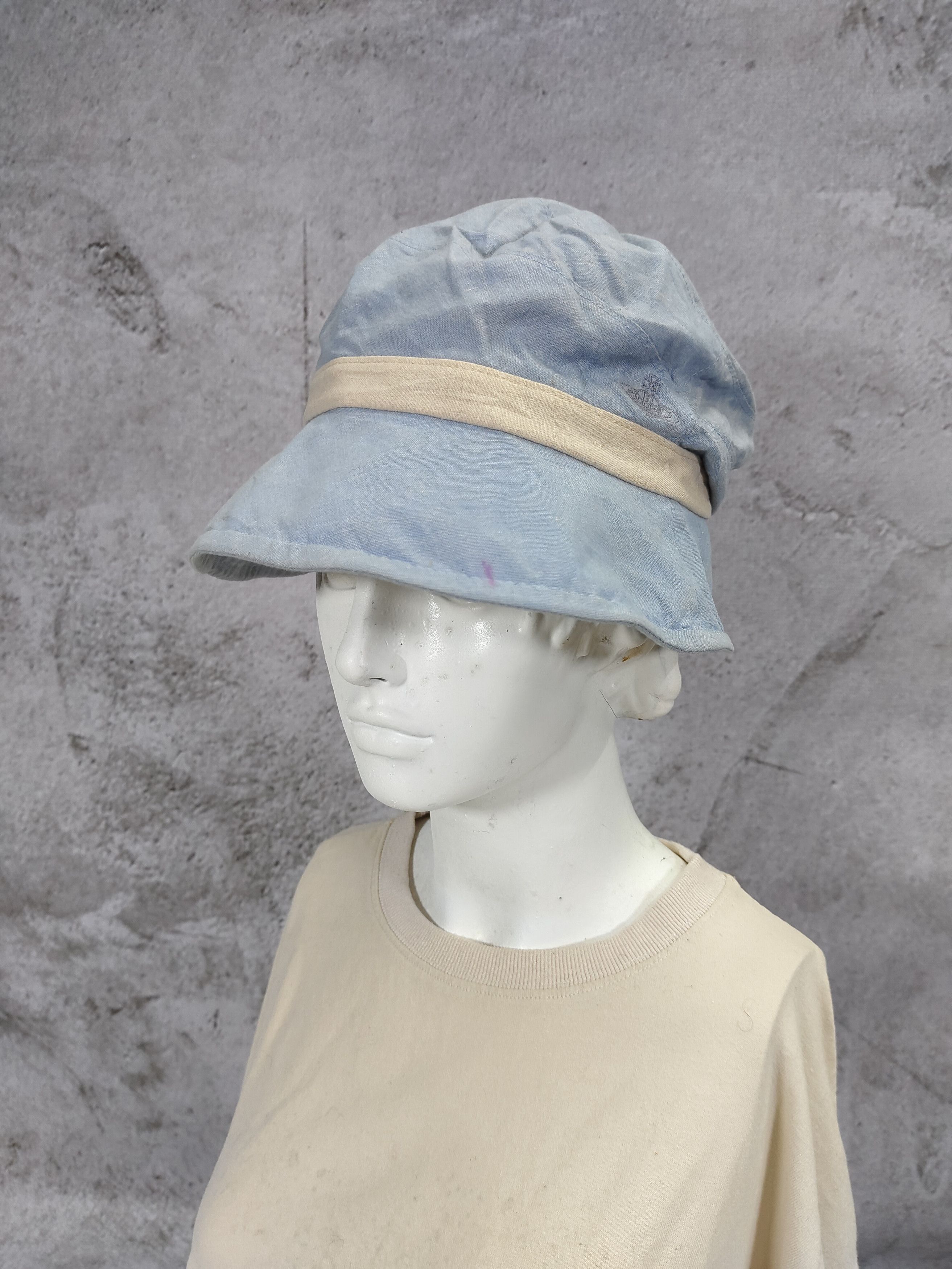 Vivienne Westwood 2000s V.W🇬🇧 Y2K Punk Orb Logo Embroidered Bucket Hat Size ONE SIZE - 2 Thumbnail