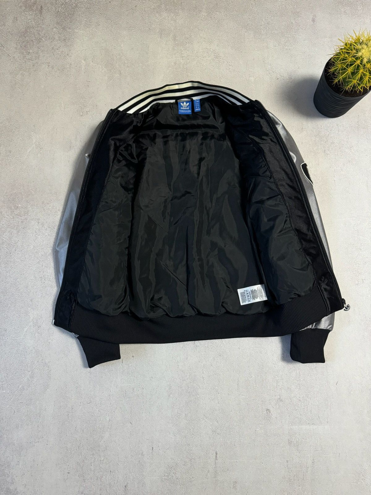 Adidas × Vintage Vintage Adidas Bomber Jacket Brooklyn Nets NBA Y2K 90s Size M / US 6-8 / IT 42-44 - 10 Thumbnail
