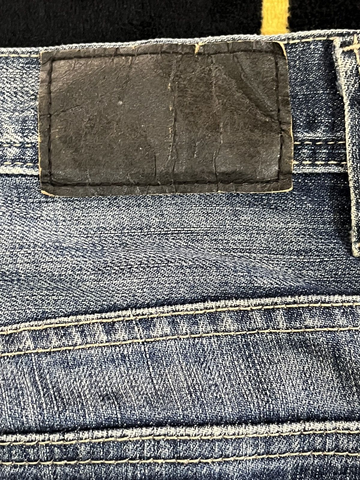 Jun Takahashi Vintage Uniqlo Jeans For Mens Mudwash Distressed Denim Size US 32 / EU 48 - 12 Thumbnail