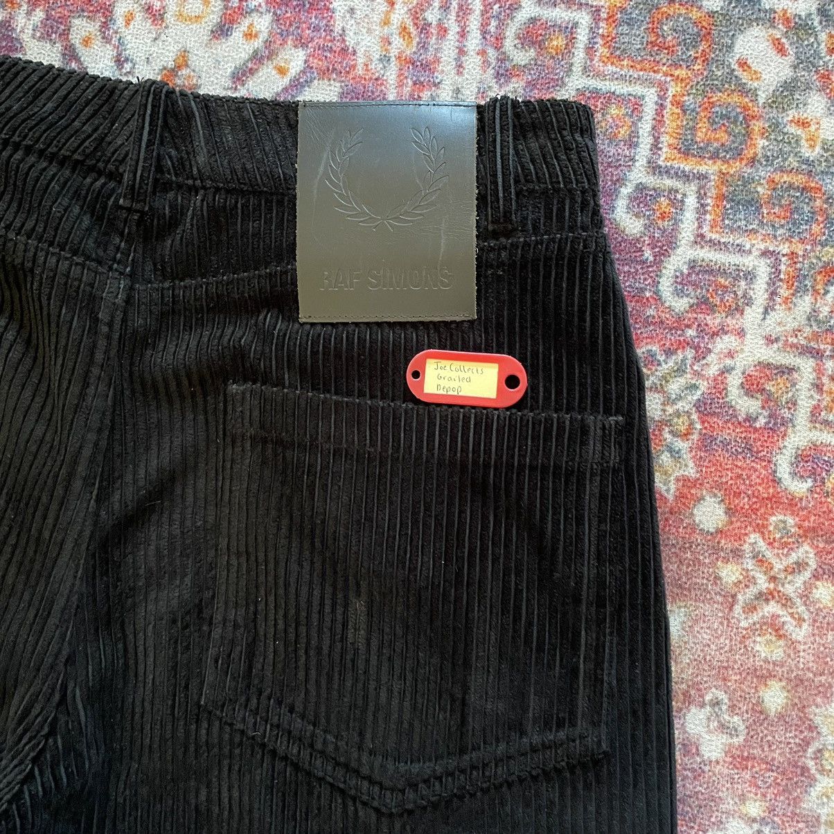 Fred Perry × Raf Simons Raf Simons Fred Perry Corduroy Pants Black Size US 30 / EU 46 - 4 Thumbnail