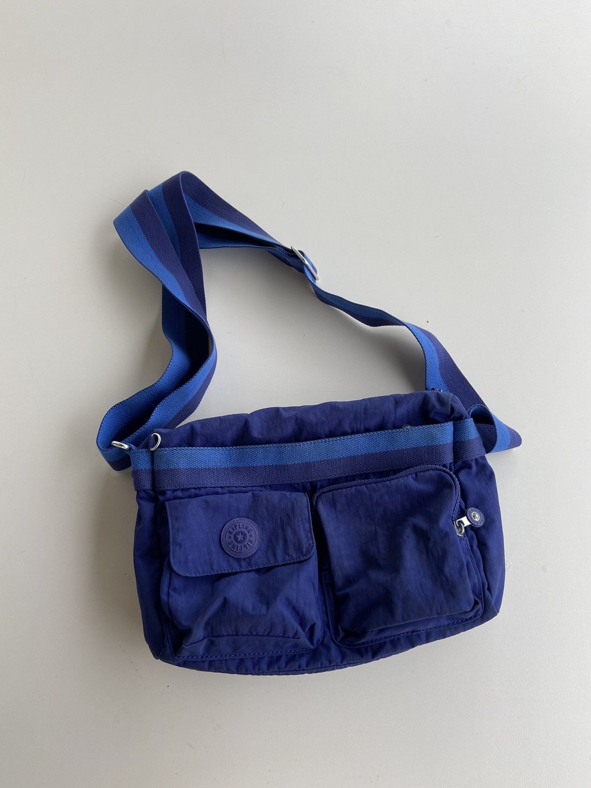 Vintage Kipling Vintage Bag Y2K Style Hype Messenger Size ONE SIZE - 1 Thumbnail