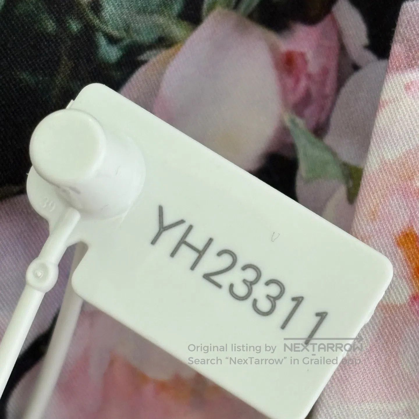 Other Givenchy Flower-printed shorts Size US 32 / EU 48 - 8 Thumbnail