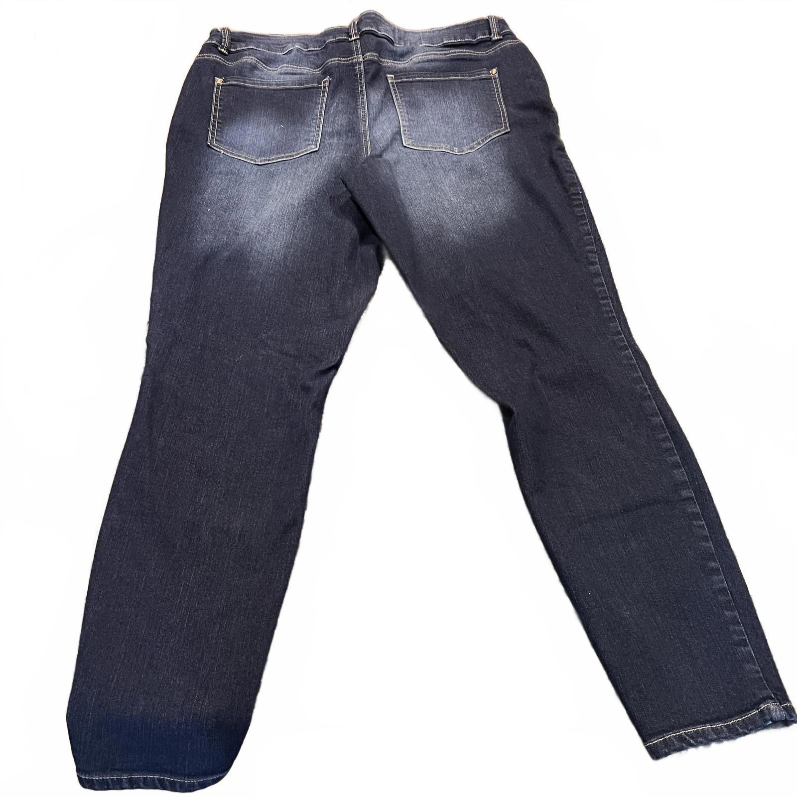 Other Maurices Everflex High-Rise Women's Jeans Size 42" / US 20 - 2 Thumbnail