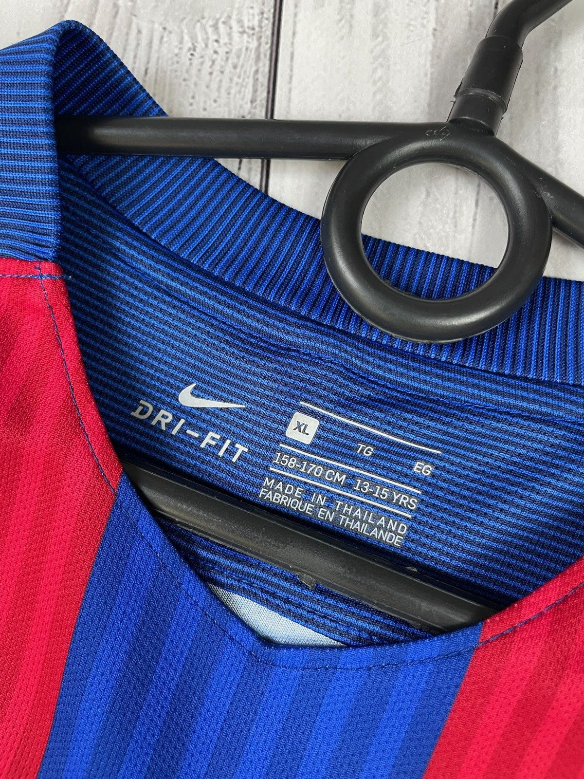 Nike Vintage nike Barcelona soccer jersey 21 De Jong rare size Xs Size US XS / EU 42 / 0 - 4 Thumbnail