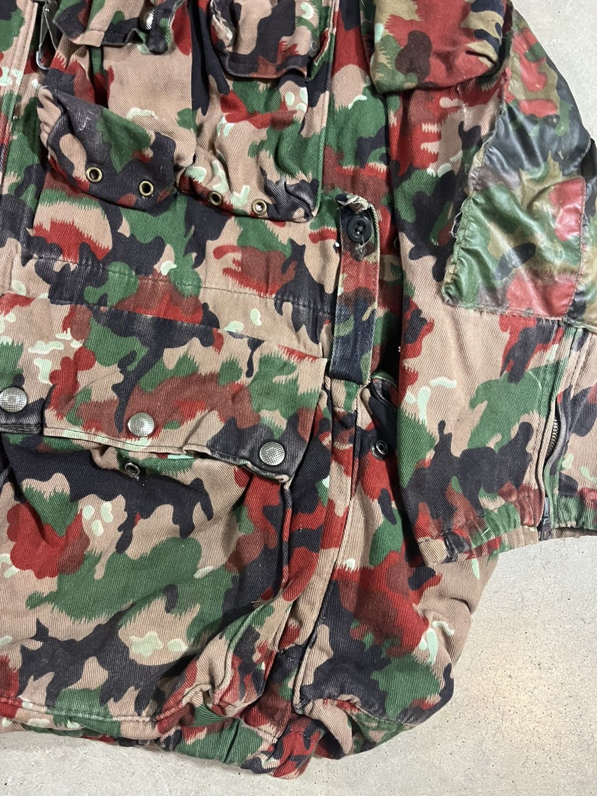 Vintage Vintage Swiss M70 Alpenflage Camo Cargo Jacket Size US M / EU 48-50 / 2 - 5 Thumbnail