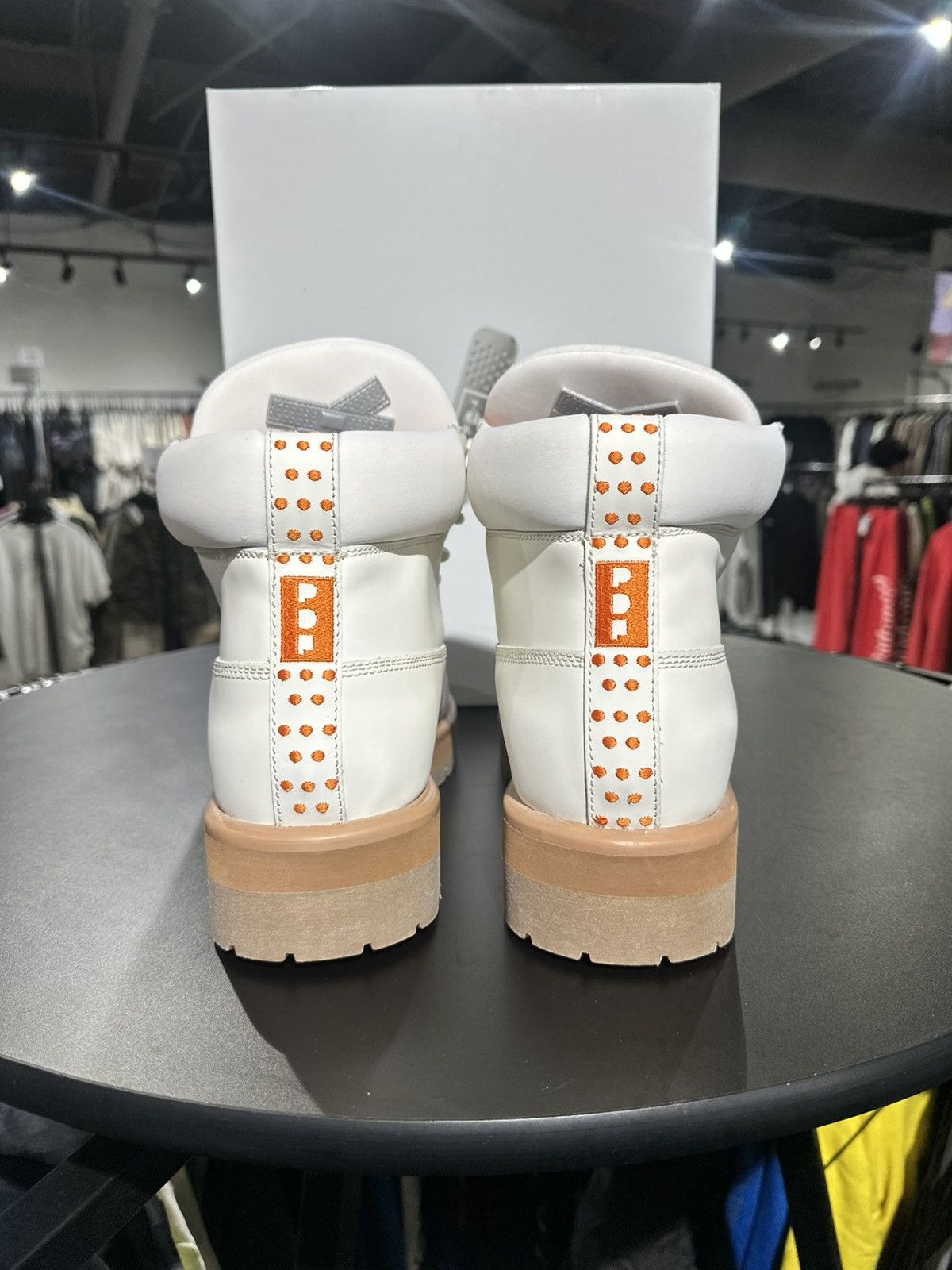 PDF PDF.Channel Strada Boots Low White EU 43 Size US 11 / EU 44 - 4 Thumbnail